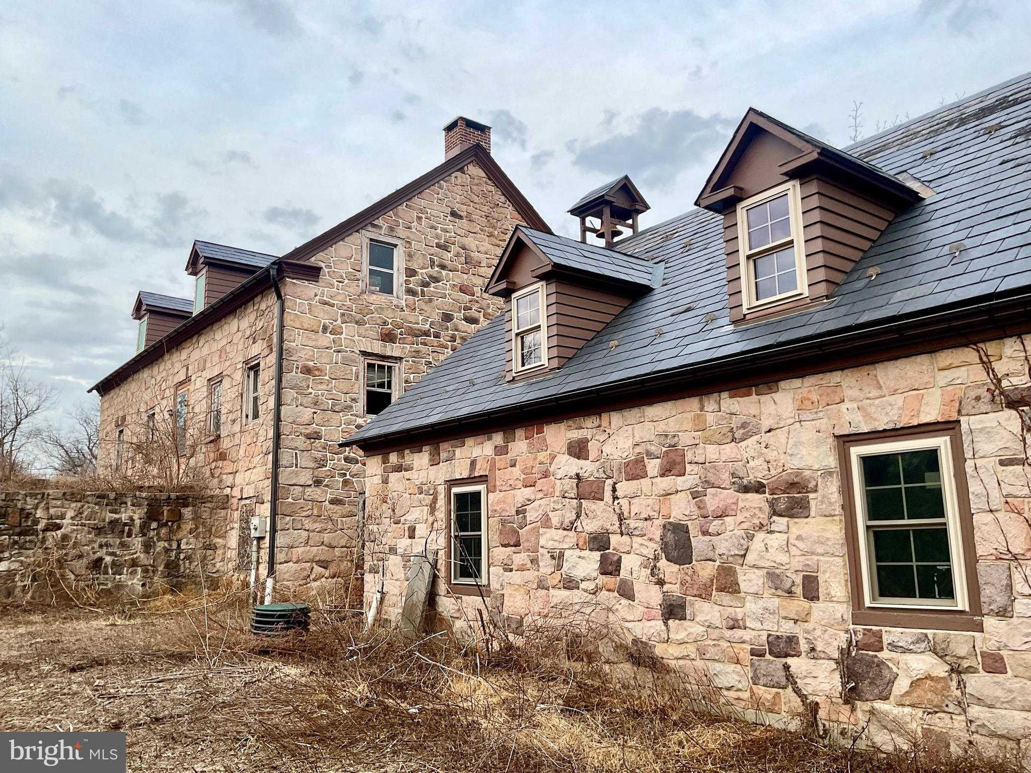 1500 Furnace Hills Pike photo 2