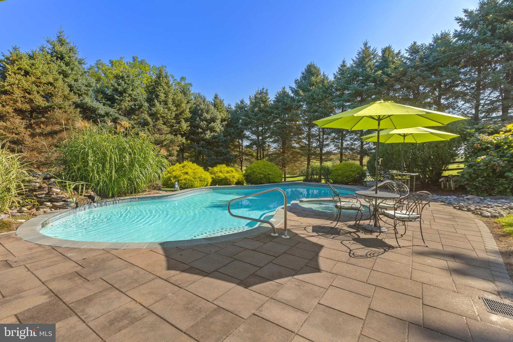 3203 Glouchester Dr photo 14