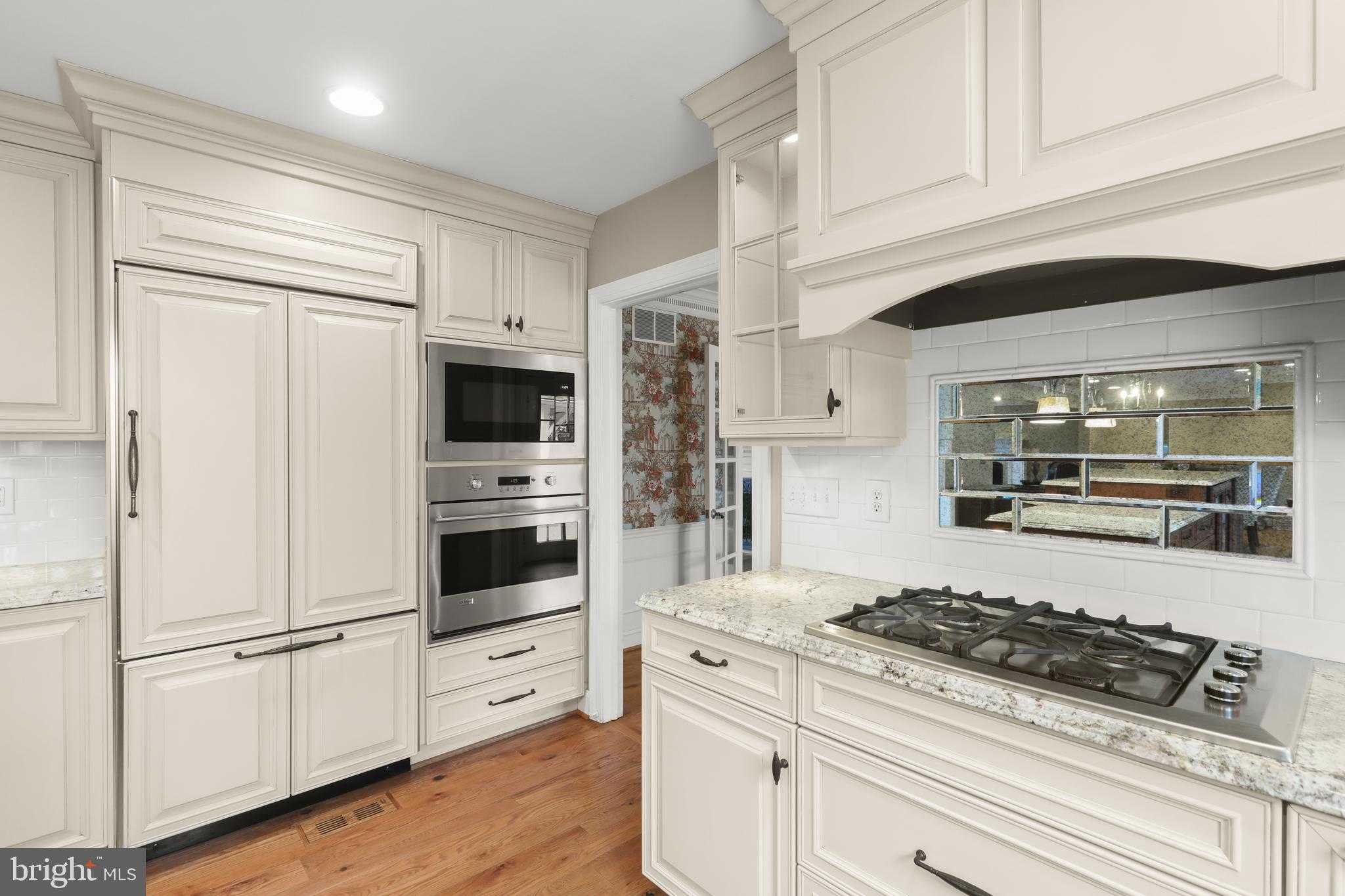 3203 Glouchester Dr photo 35