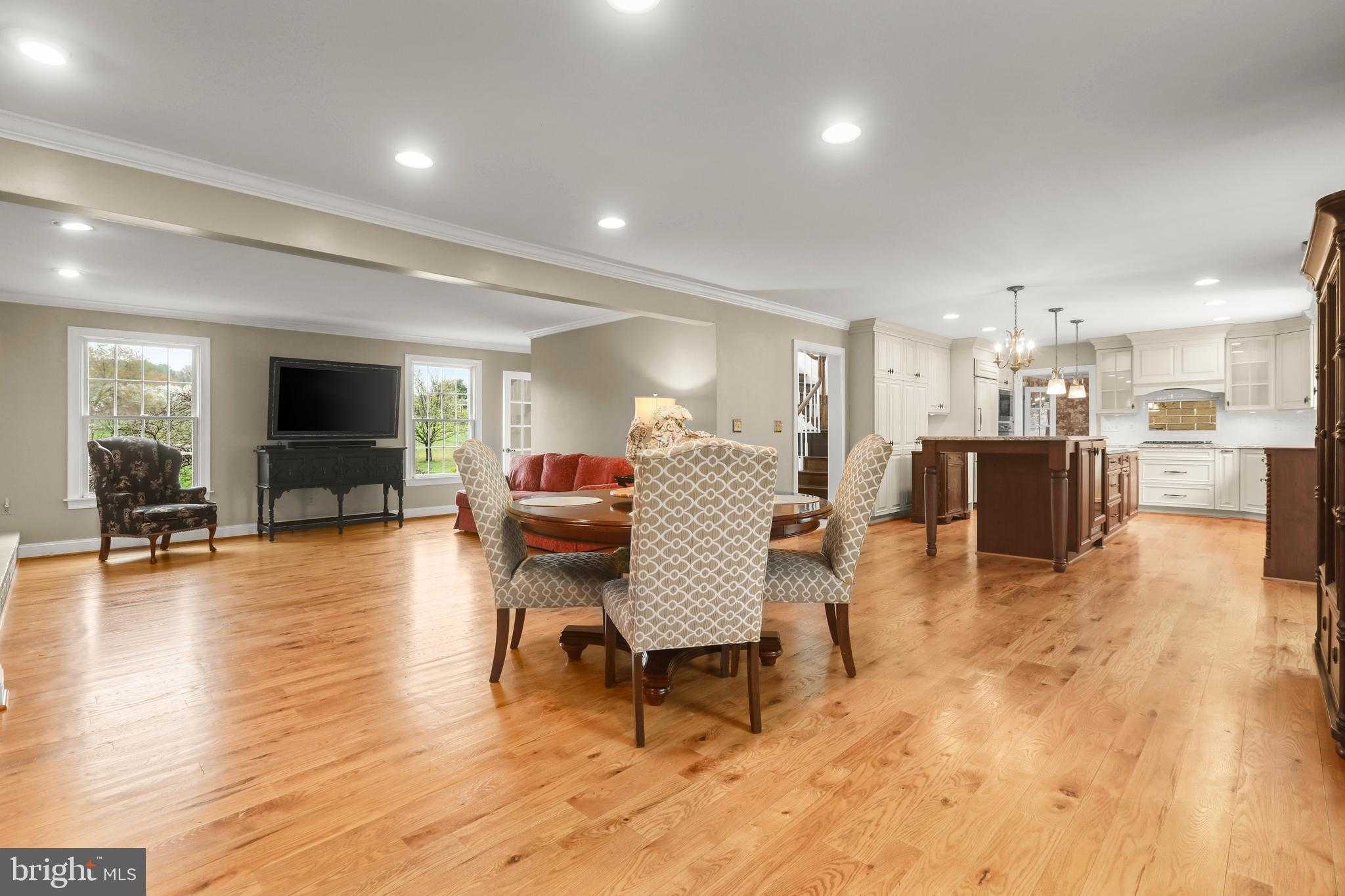 3203 Glouchester Dr photo 37