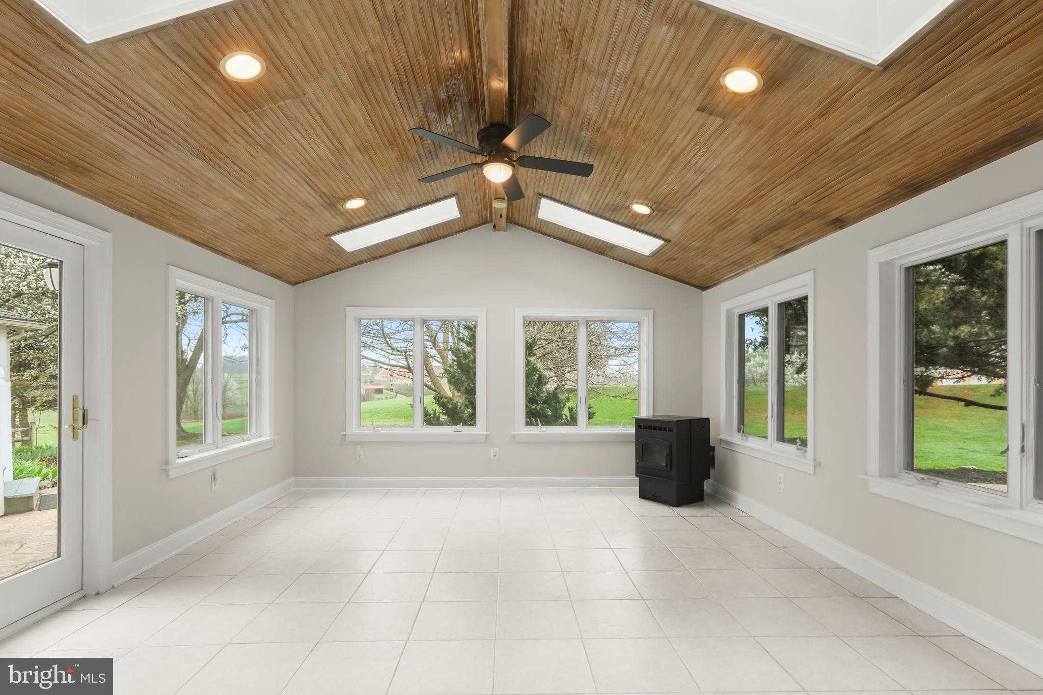 3203 Glouchester Dr photo 40