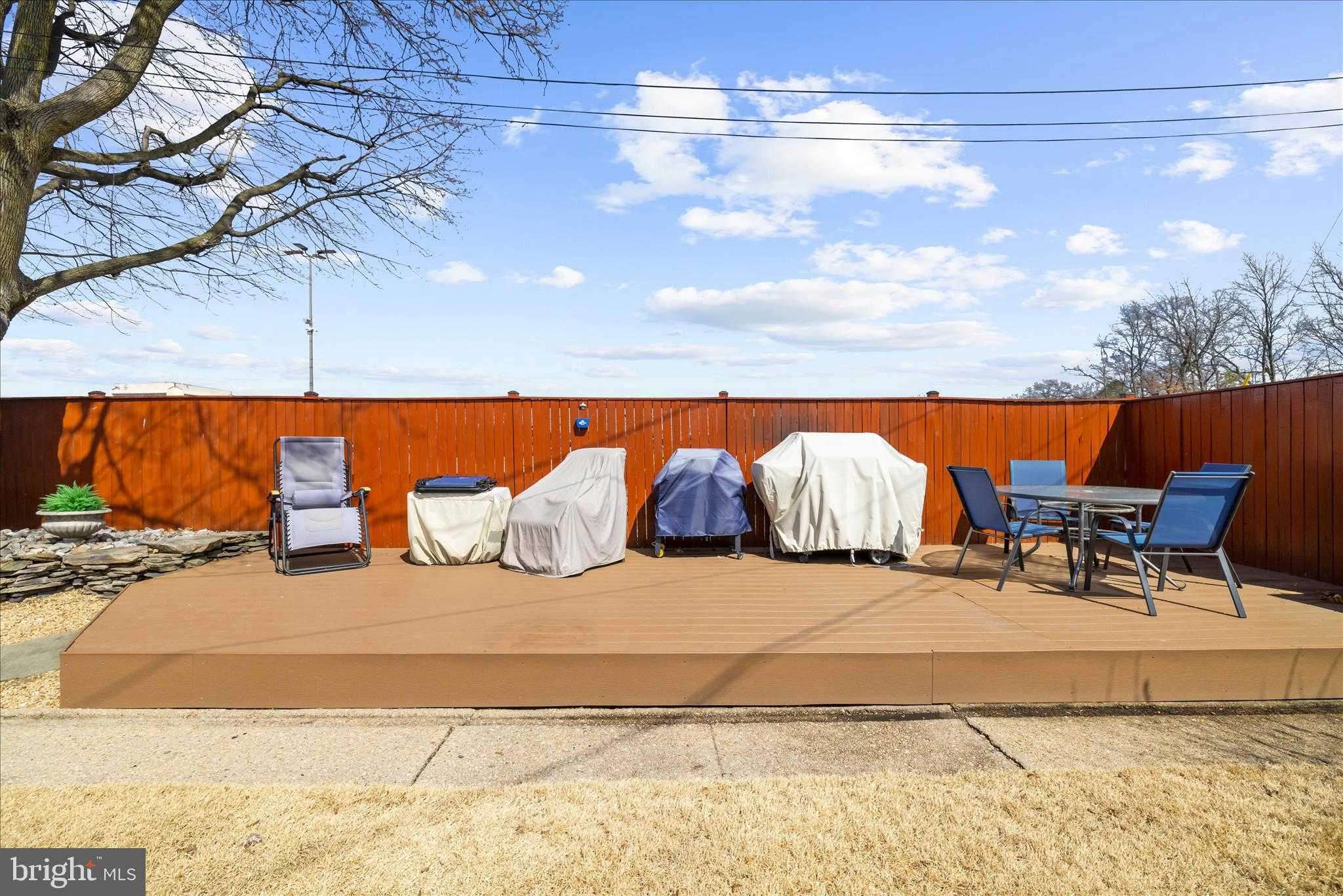 443 M St NE photo 40