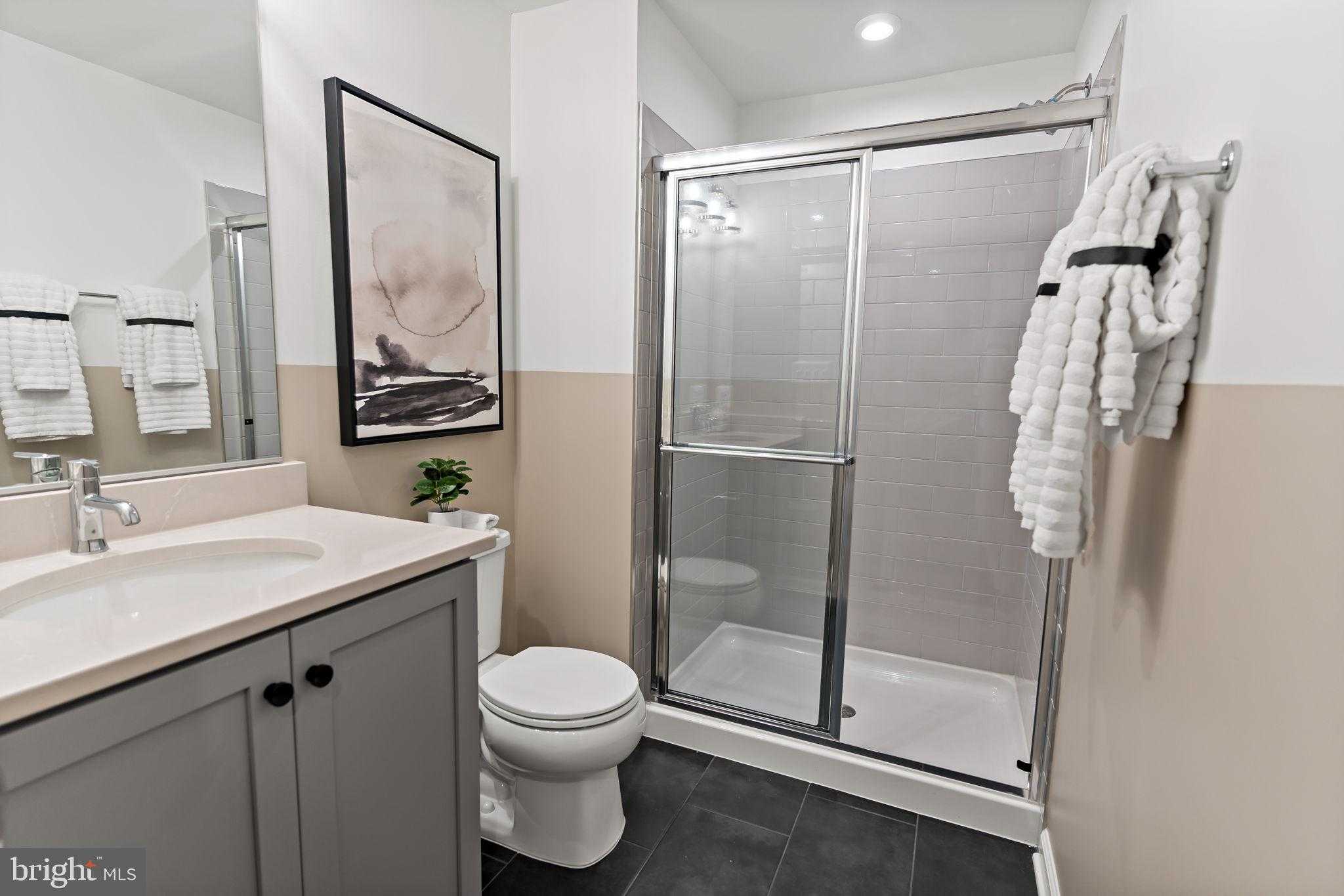 Fontana Cir photo 37