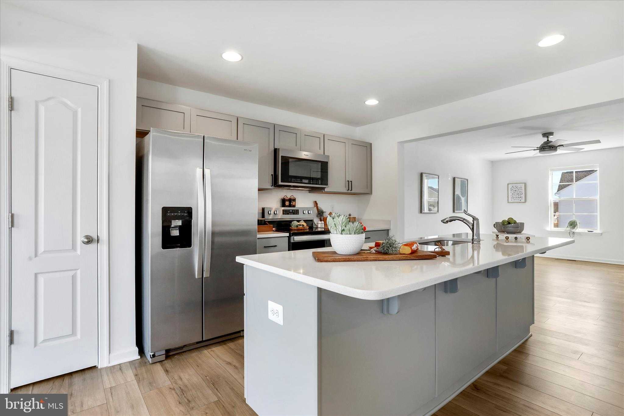 621 Lord Fairfax St photo 2