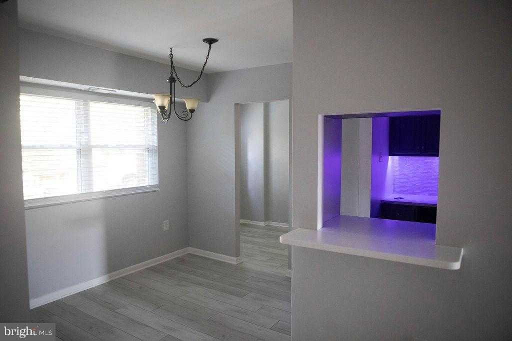 319 Meadowview Ln # 319 photo 4