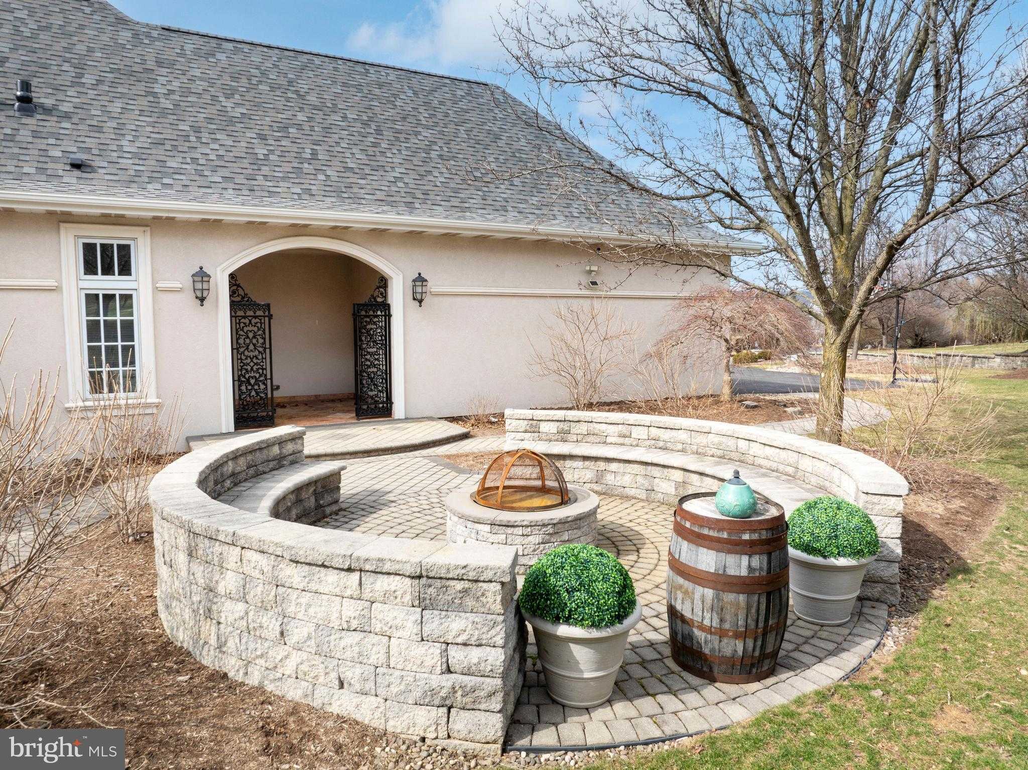 220 Mount Pleasant Dr photo 92