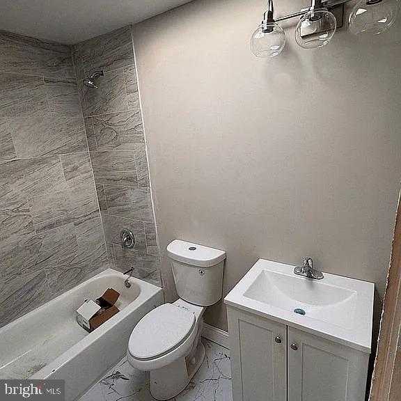 1812 N Washington St photo 3