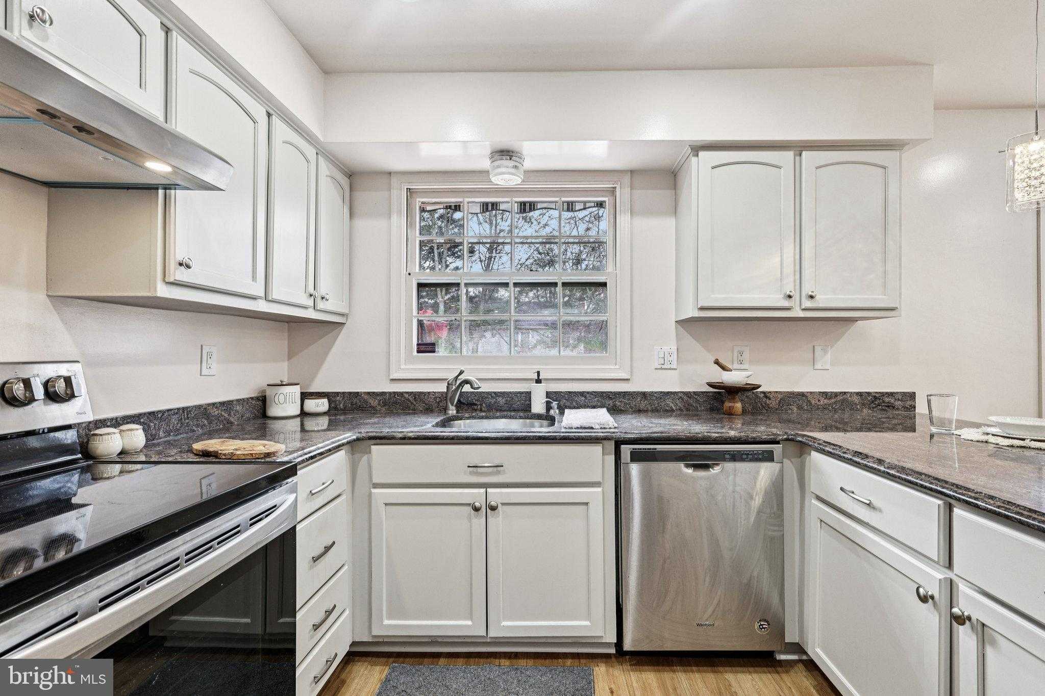 7716 Polara Pl photo 20