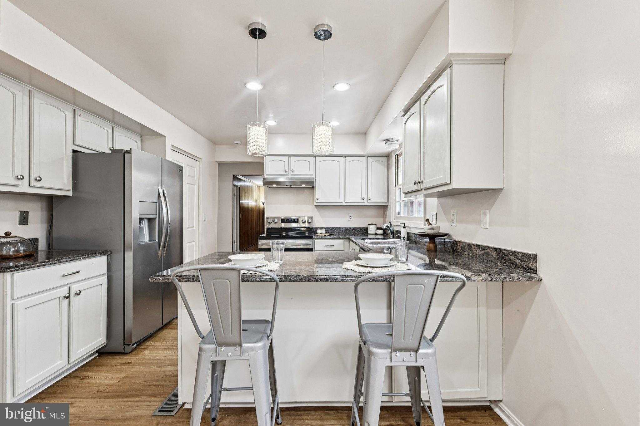 7716 Polara Pl photo 21