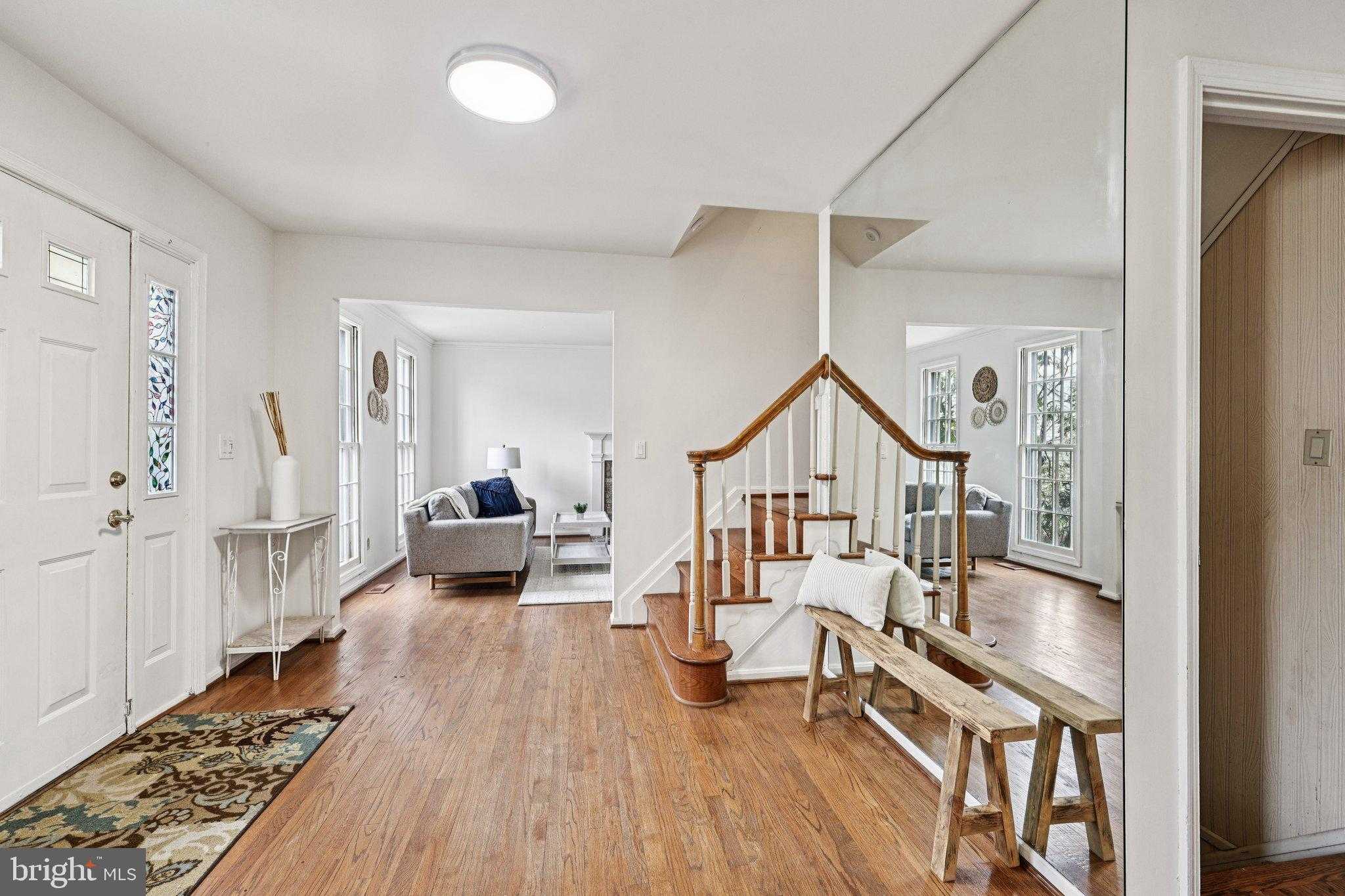 7716 Polara Pl photo 4