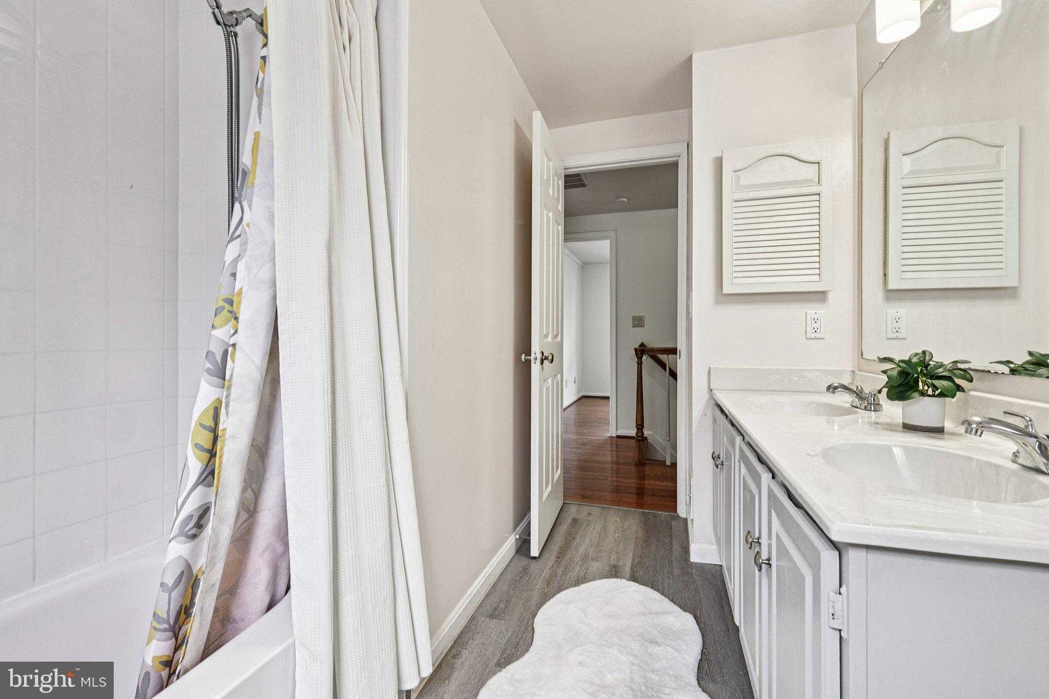 7716 Polara Pl photo 41