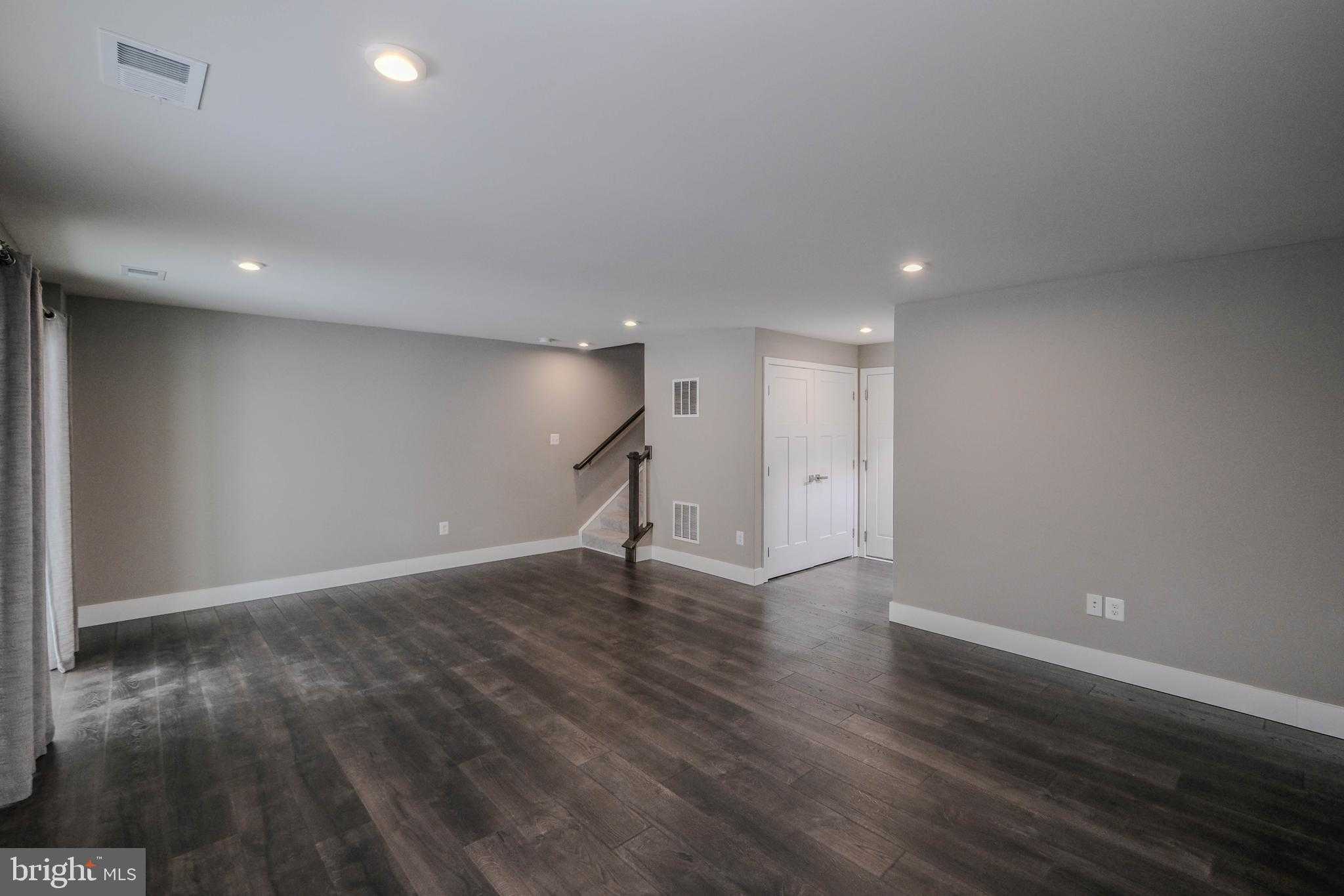 109 Bayhill Ter photo 35