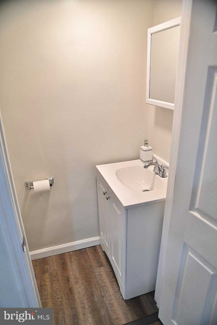 8102 Arlington Ave photo 31