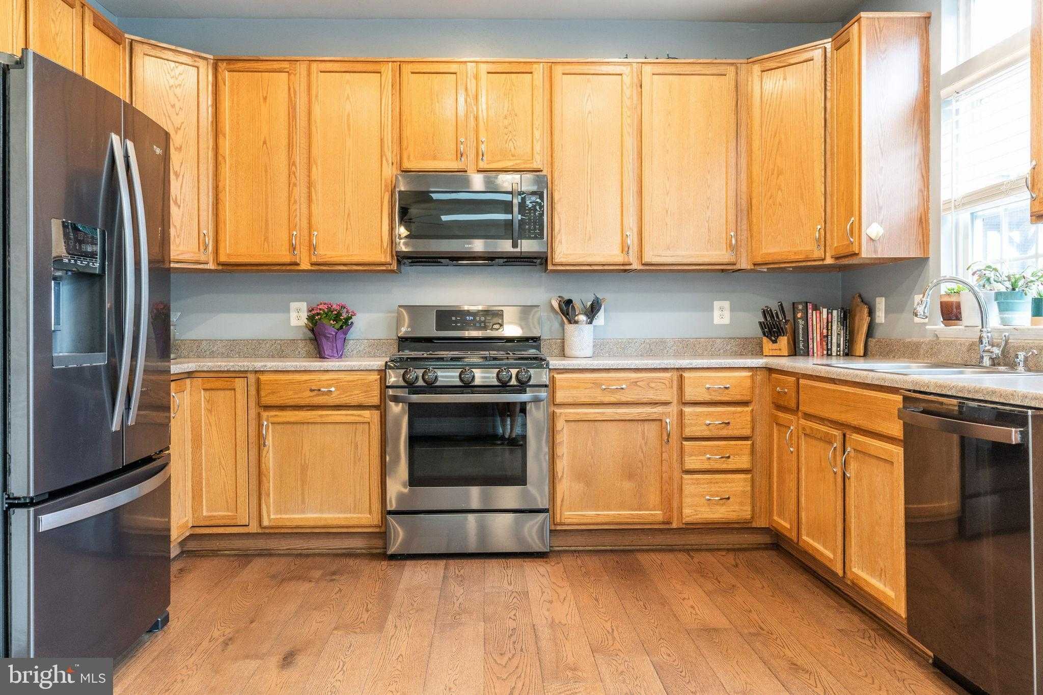 9028 Harrover Pl photo 12