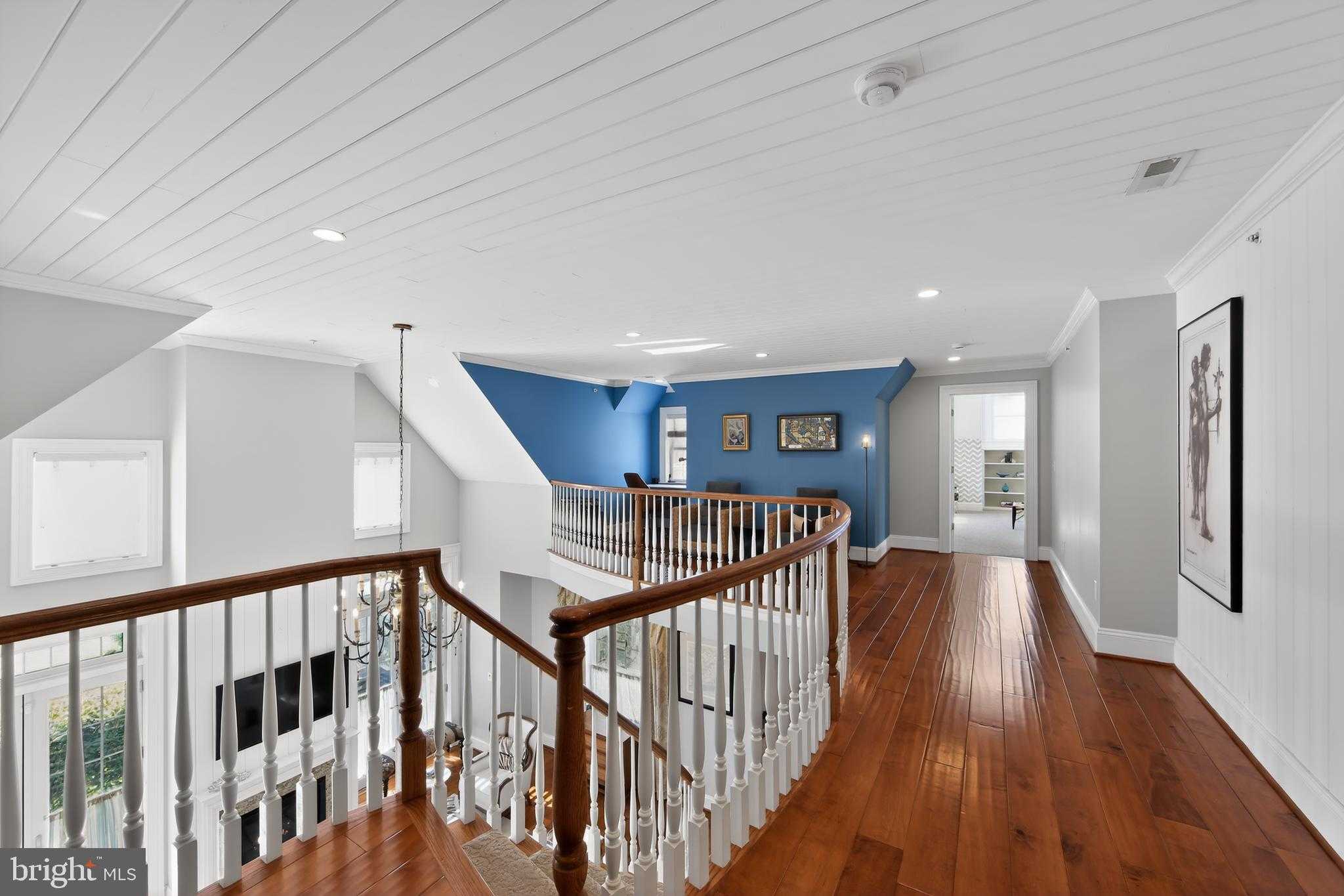 6177 Creekside Dr photo 32