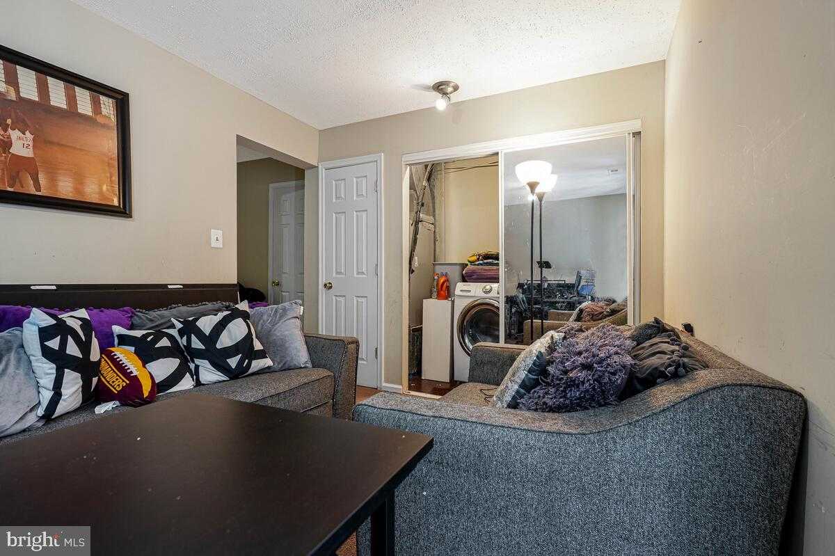 1644 Deep Gorge CT photo 33