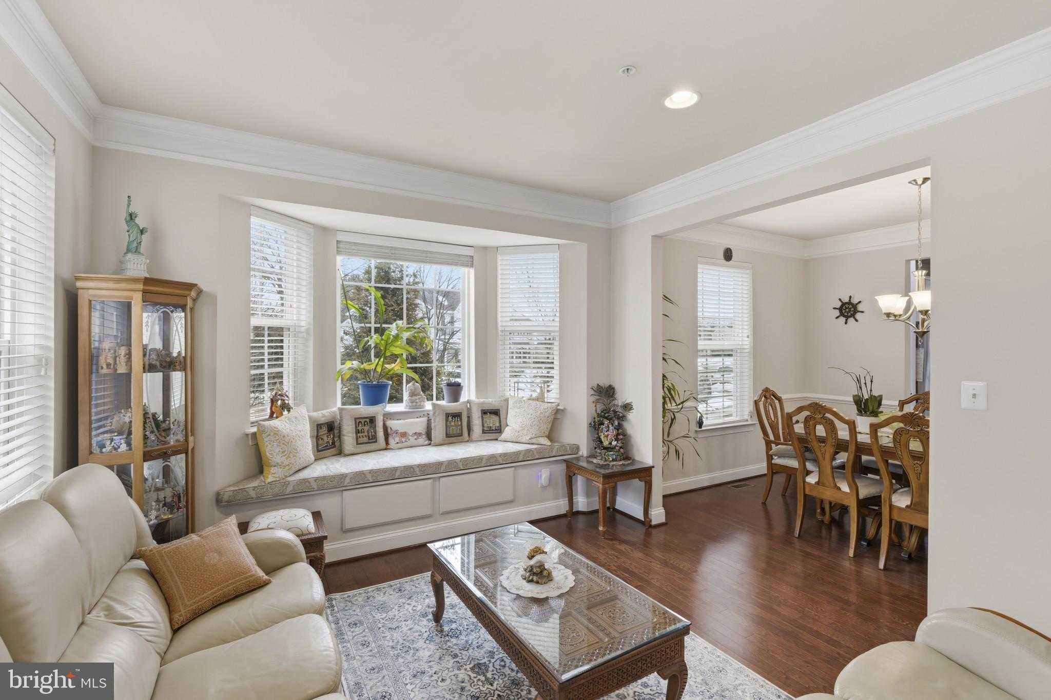 6201 Walter Way photo 4