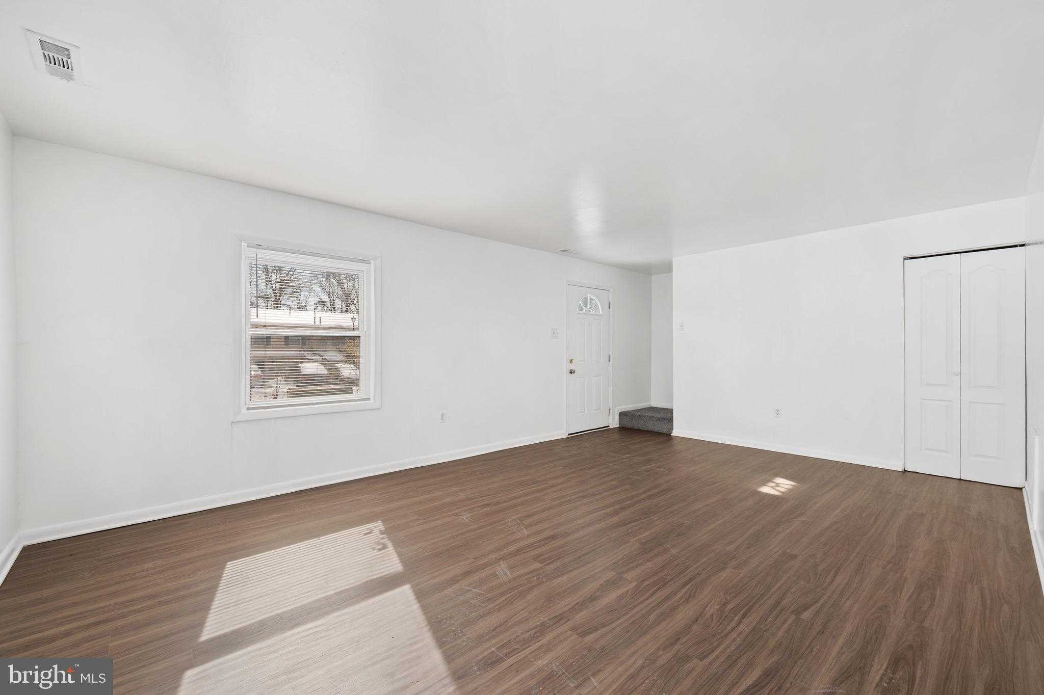 9640 Homestead CT Apt F photo 3