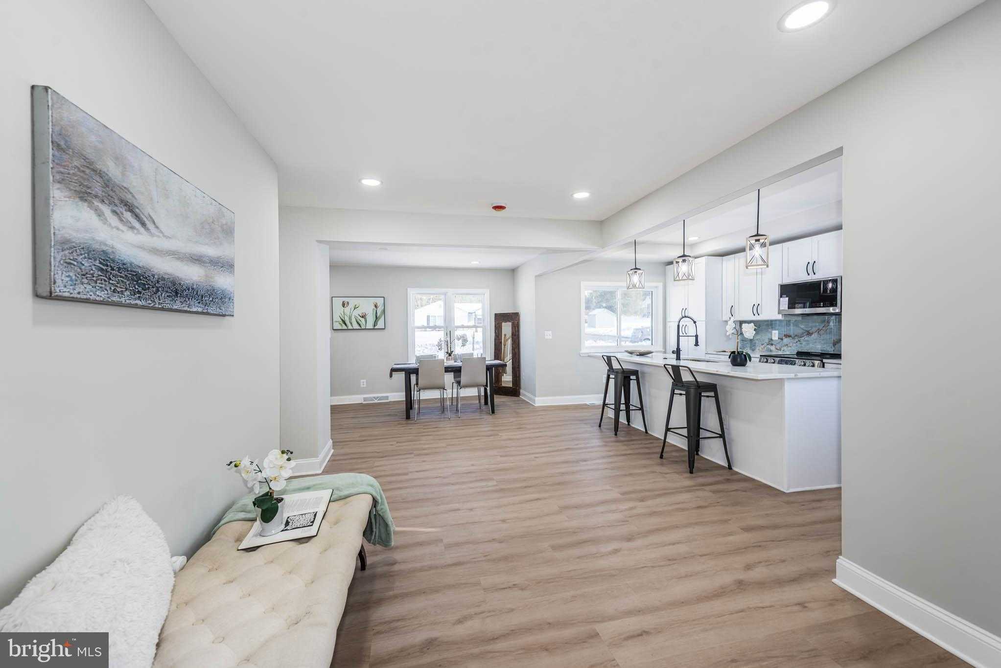 2102 Moorland Dr photo 5