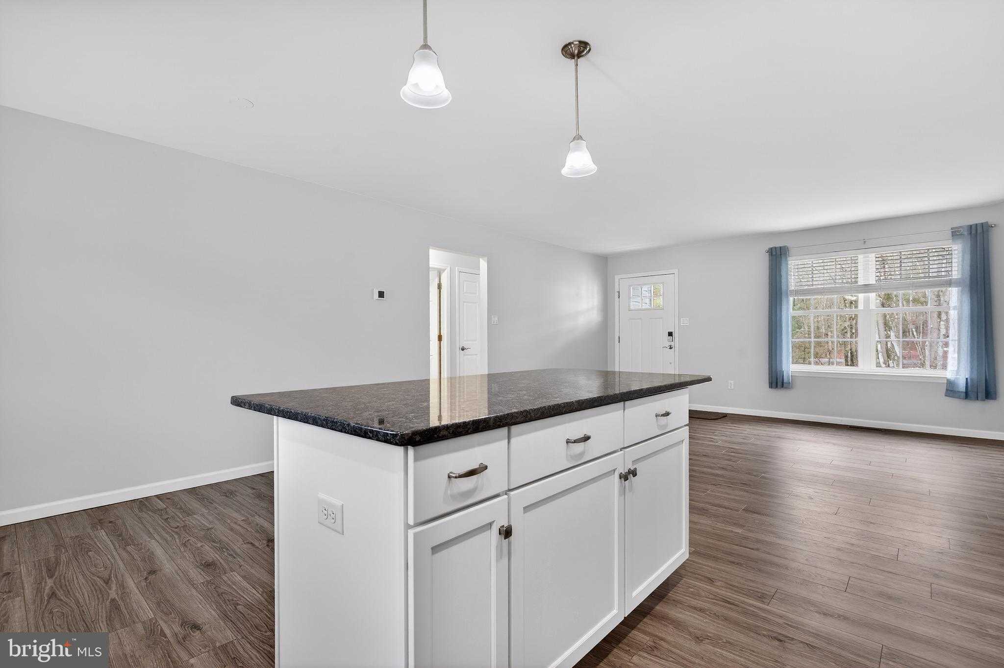 176 Lake Dr photo 22