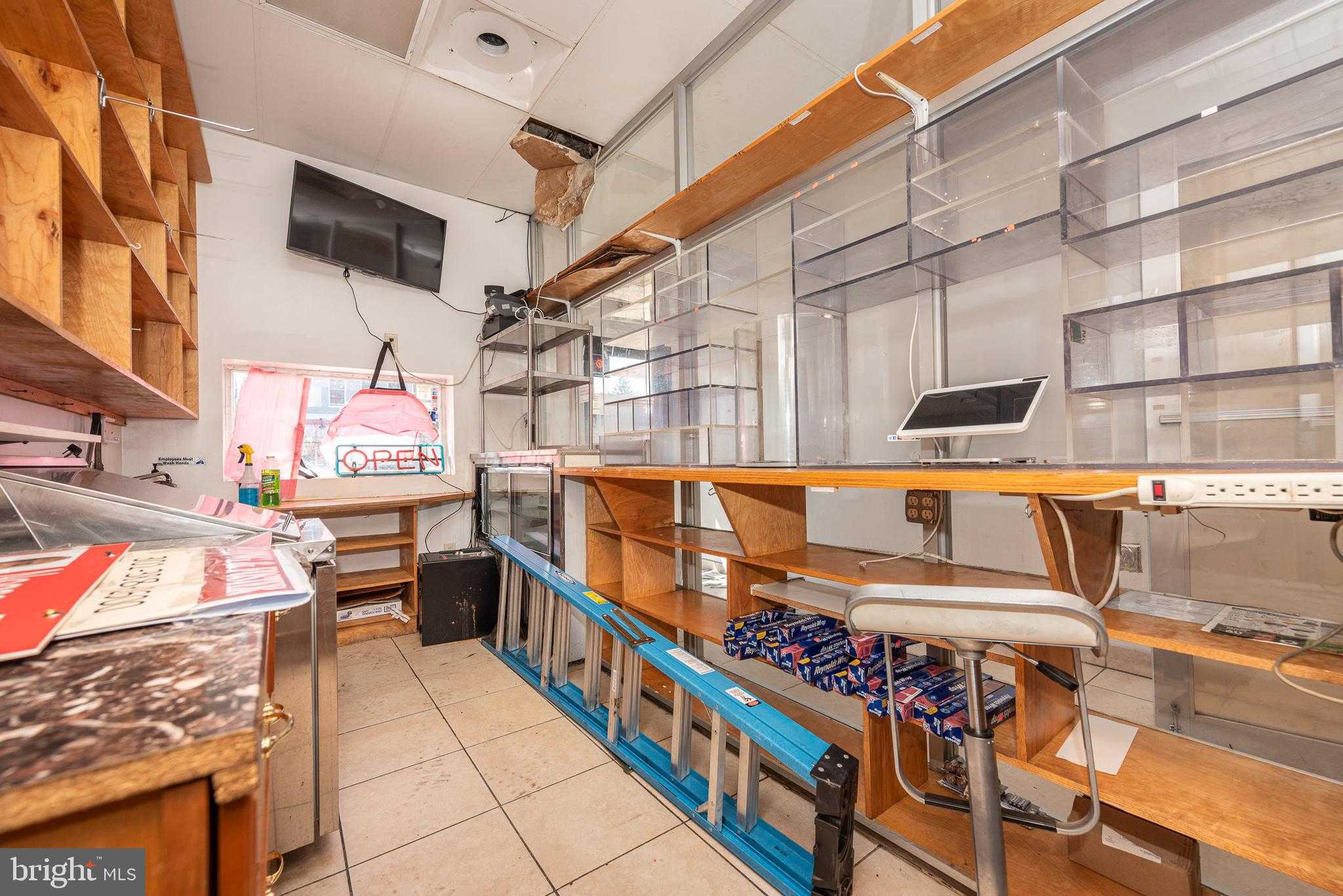 3126 W North Ave photo 3