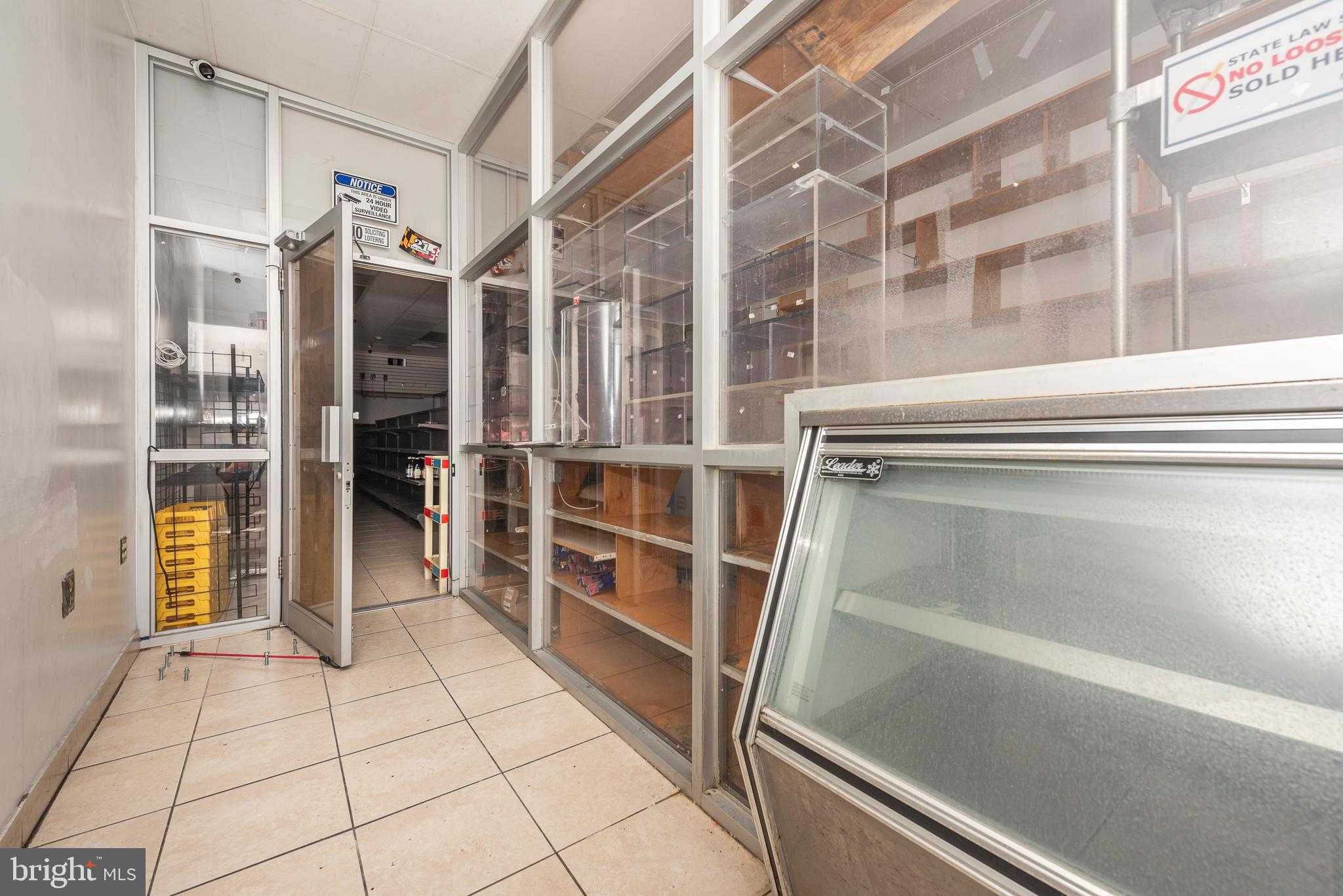 3126 W North Ave photo 5