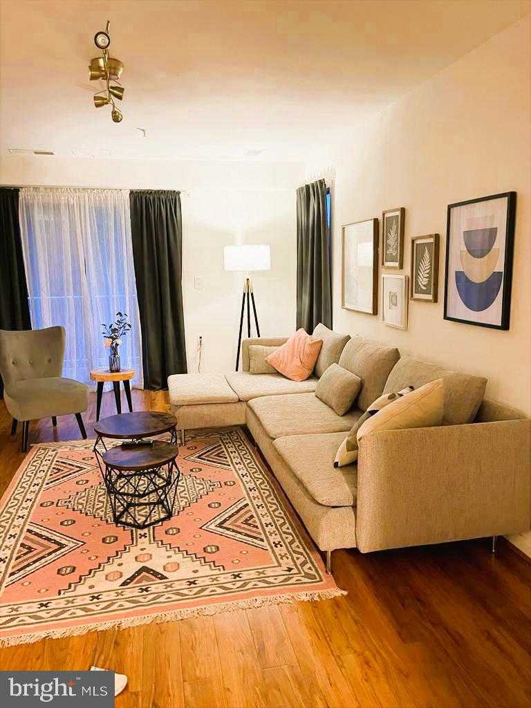 1043 Gardenview Loop Apt 203 photo 6