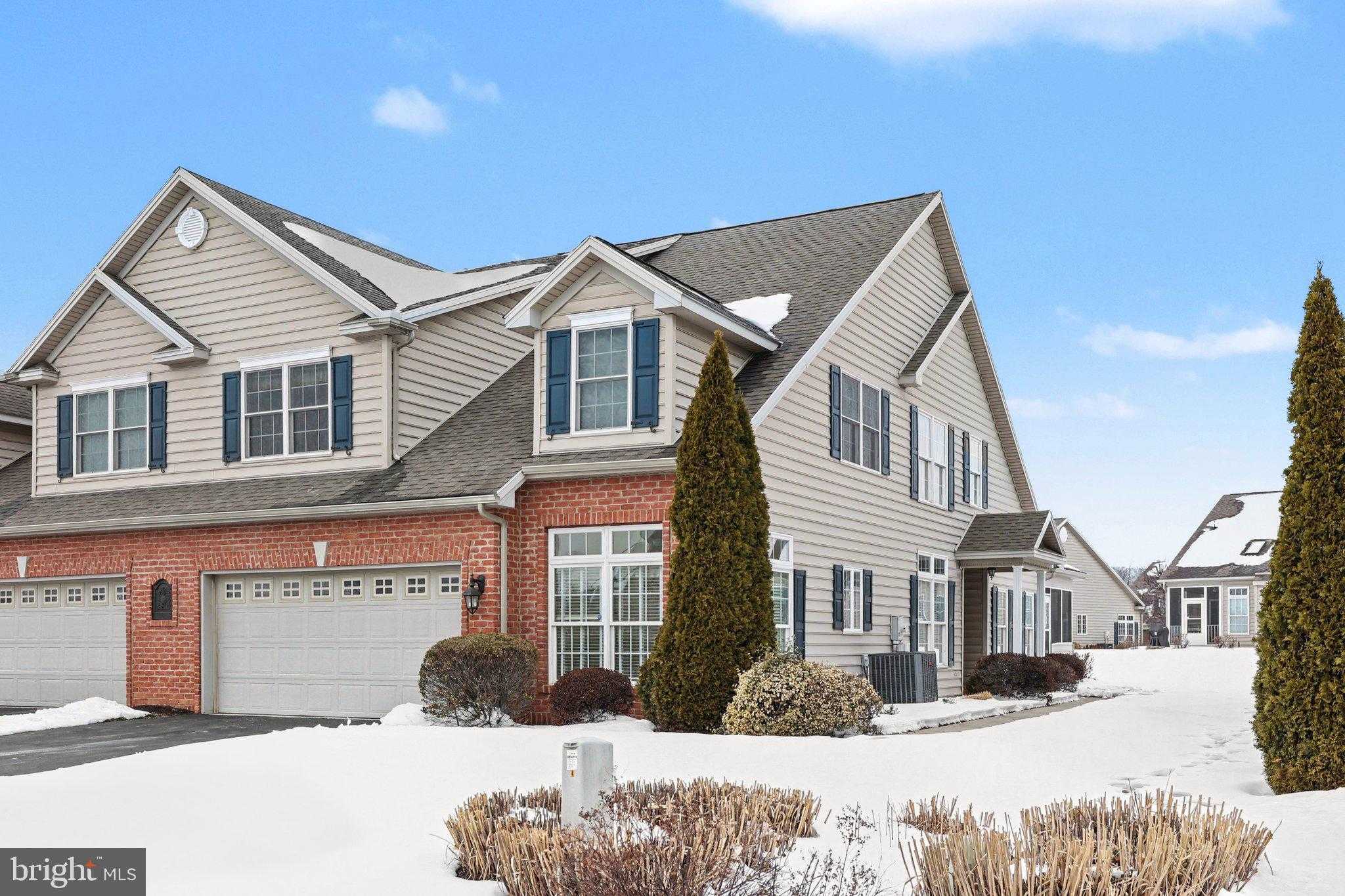 5445 Rivendale Blvd photo 2