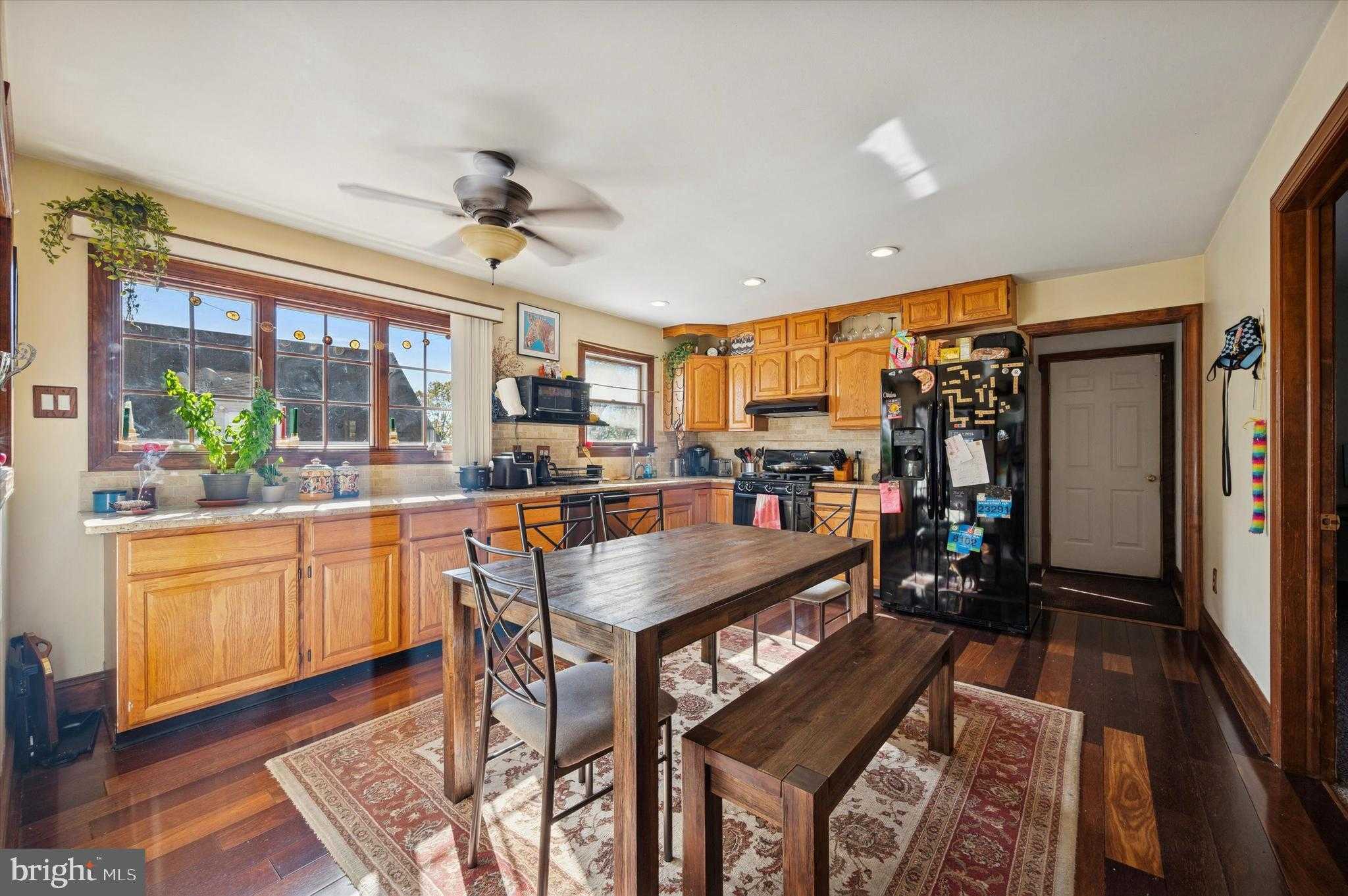 205 Delmar St photo 44