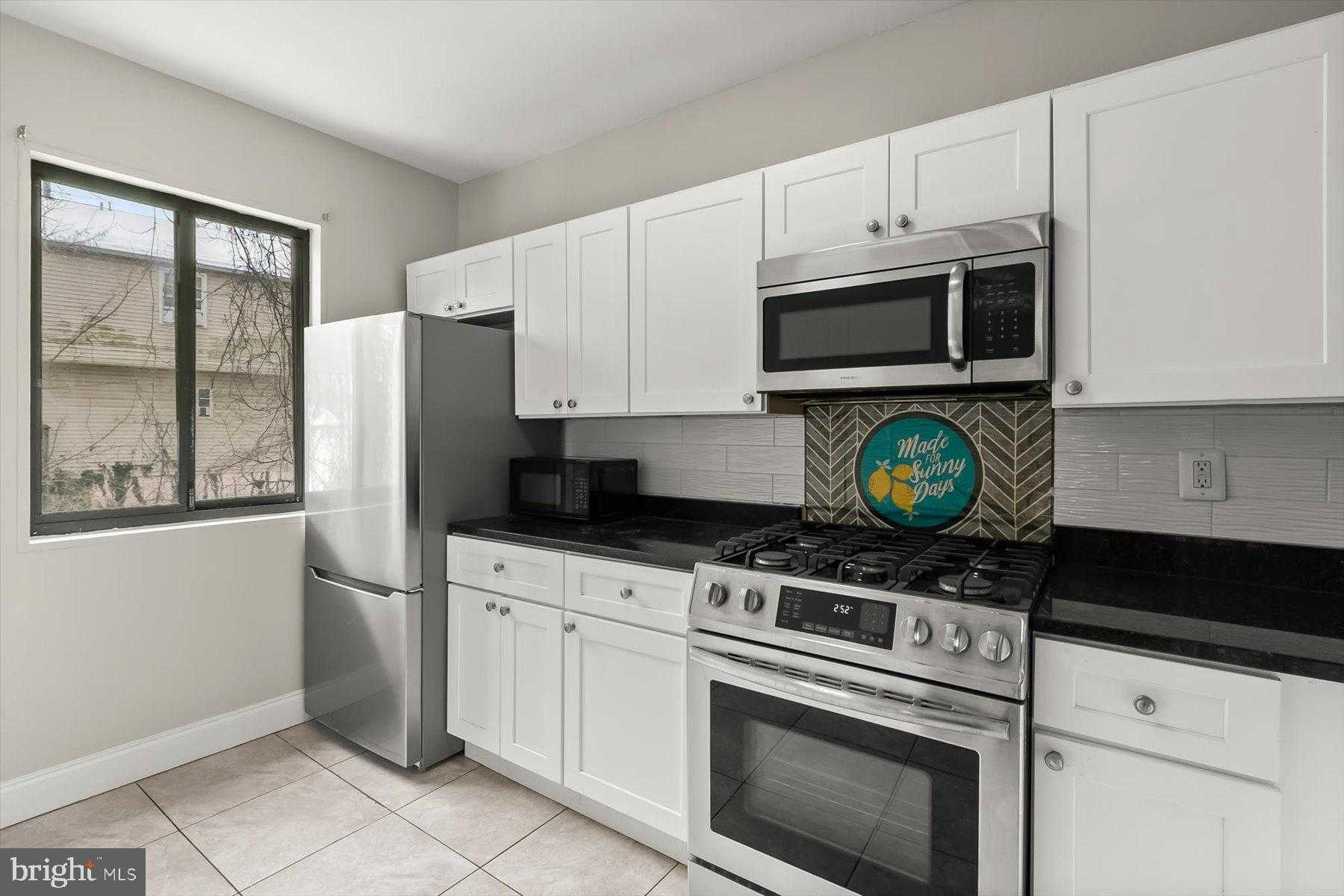 500 Thayer Ave Apt 504 photo 33