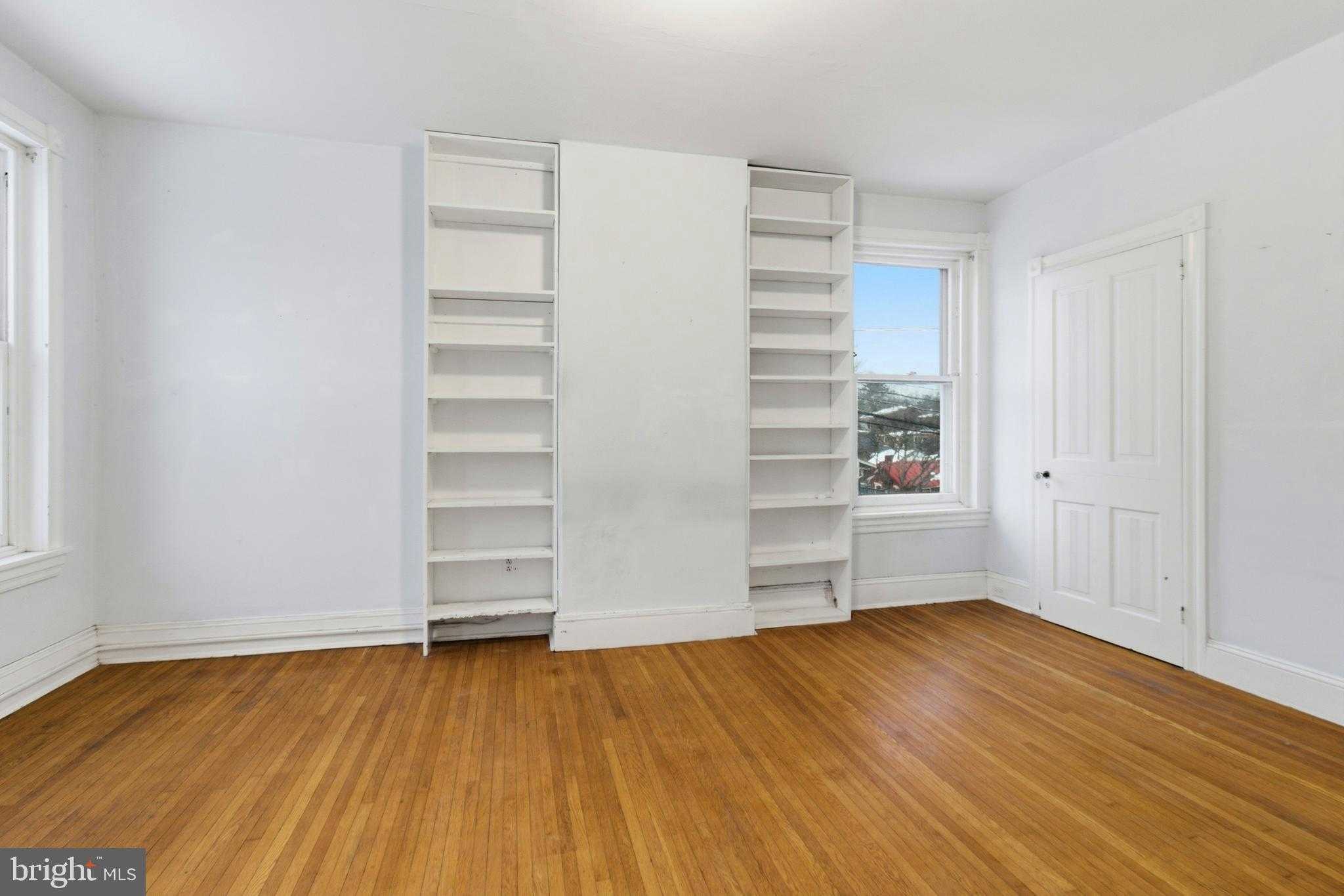 402 W Union St photo 28