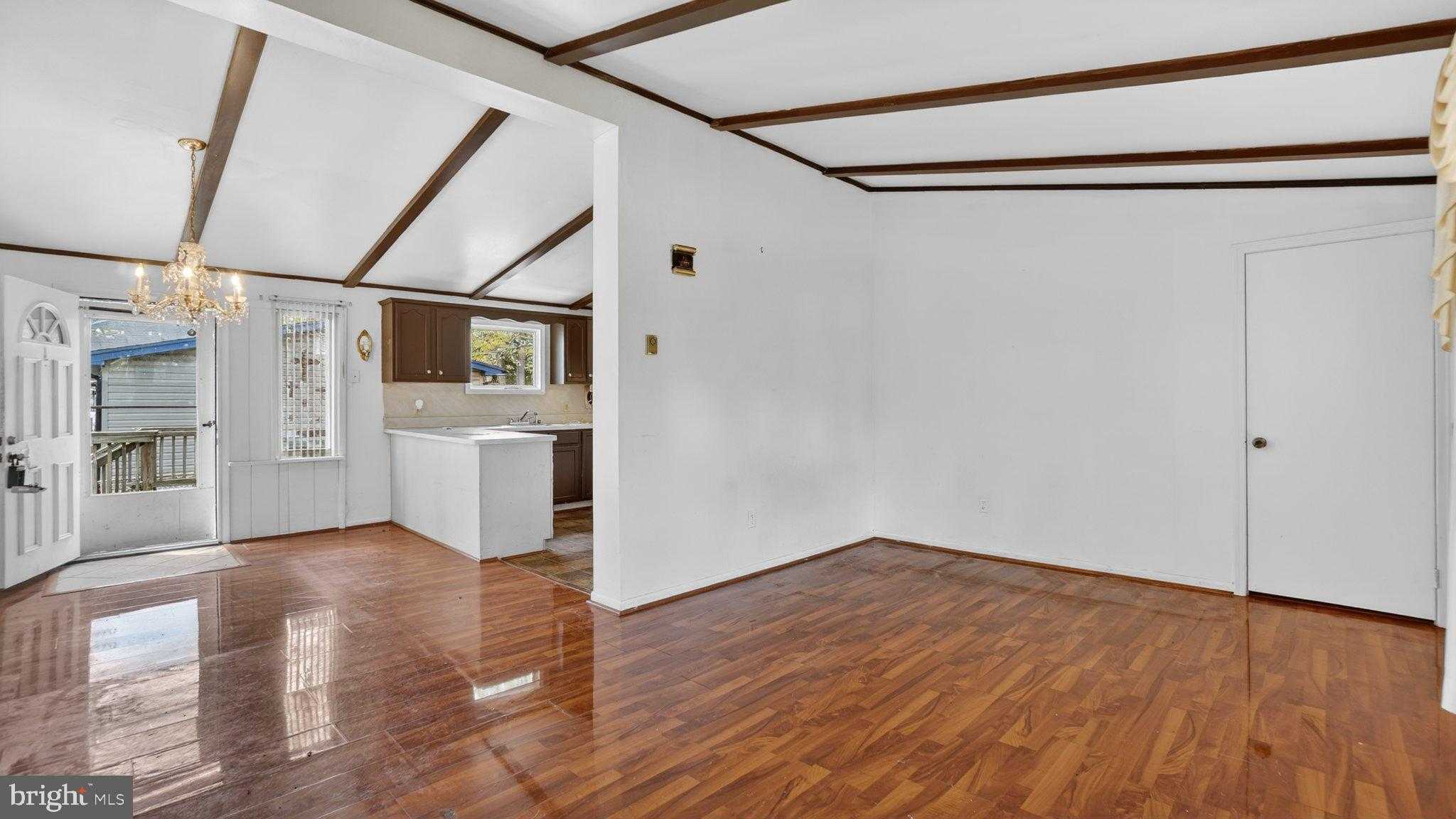 4 Boxwood Rd photo 4