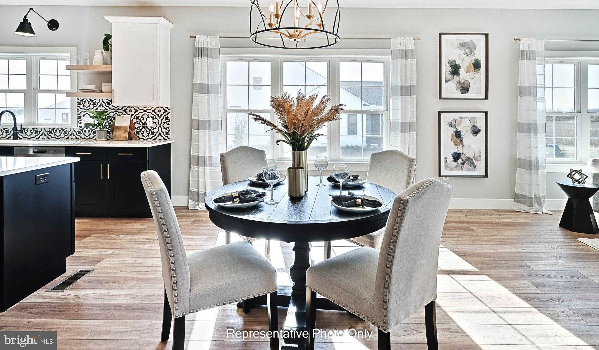 528 Winding Creek Blvd photo 6