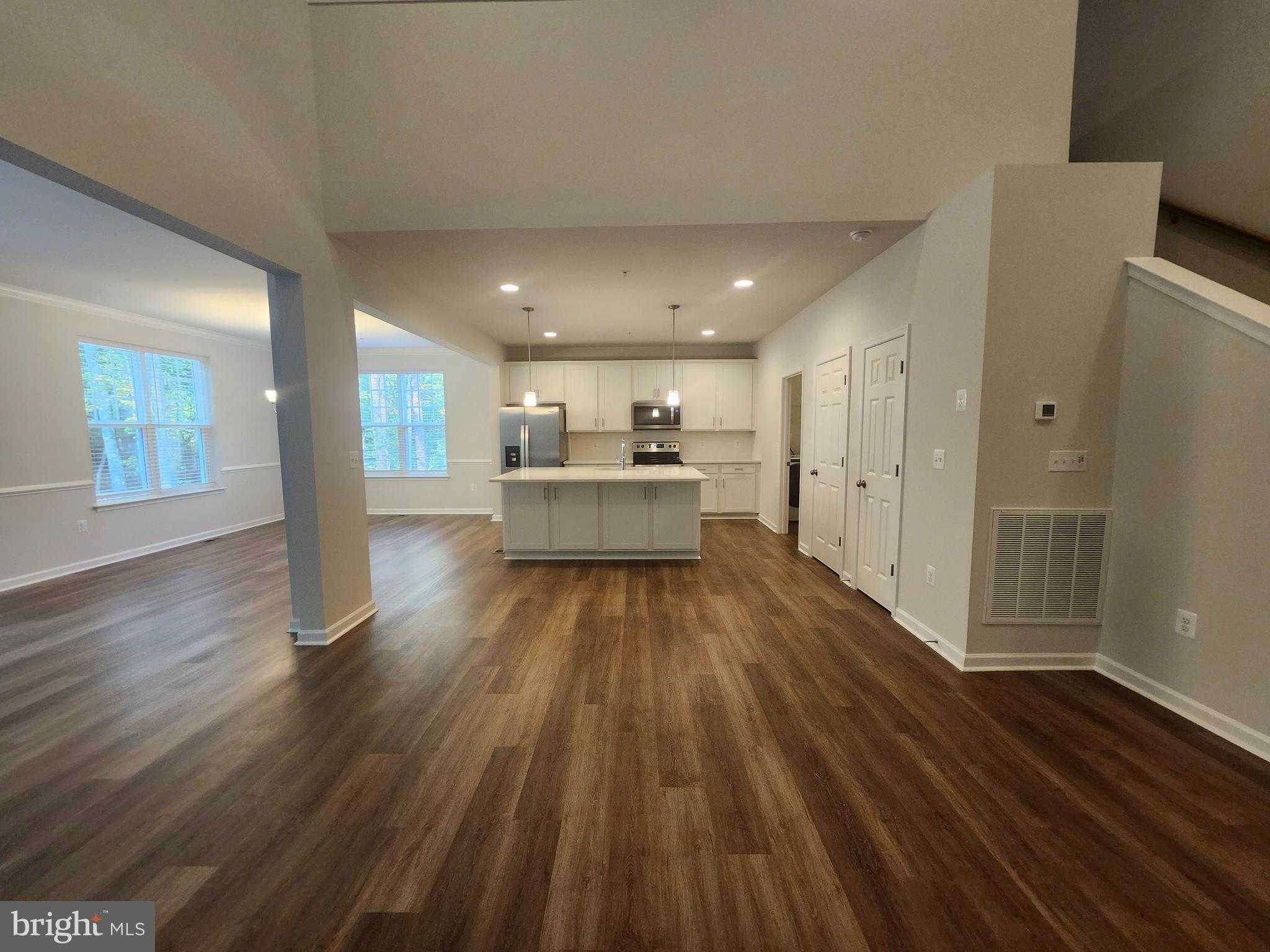 11505 Beacon Hill CT photo 4