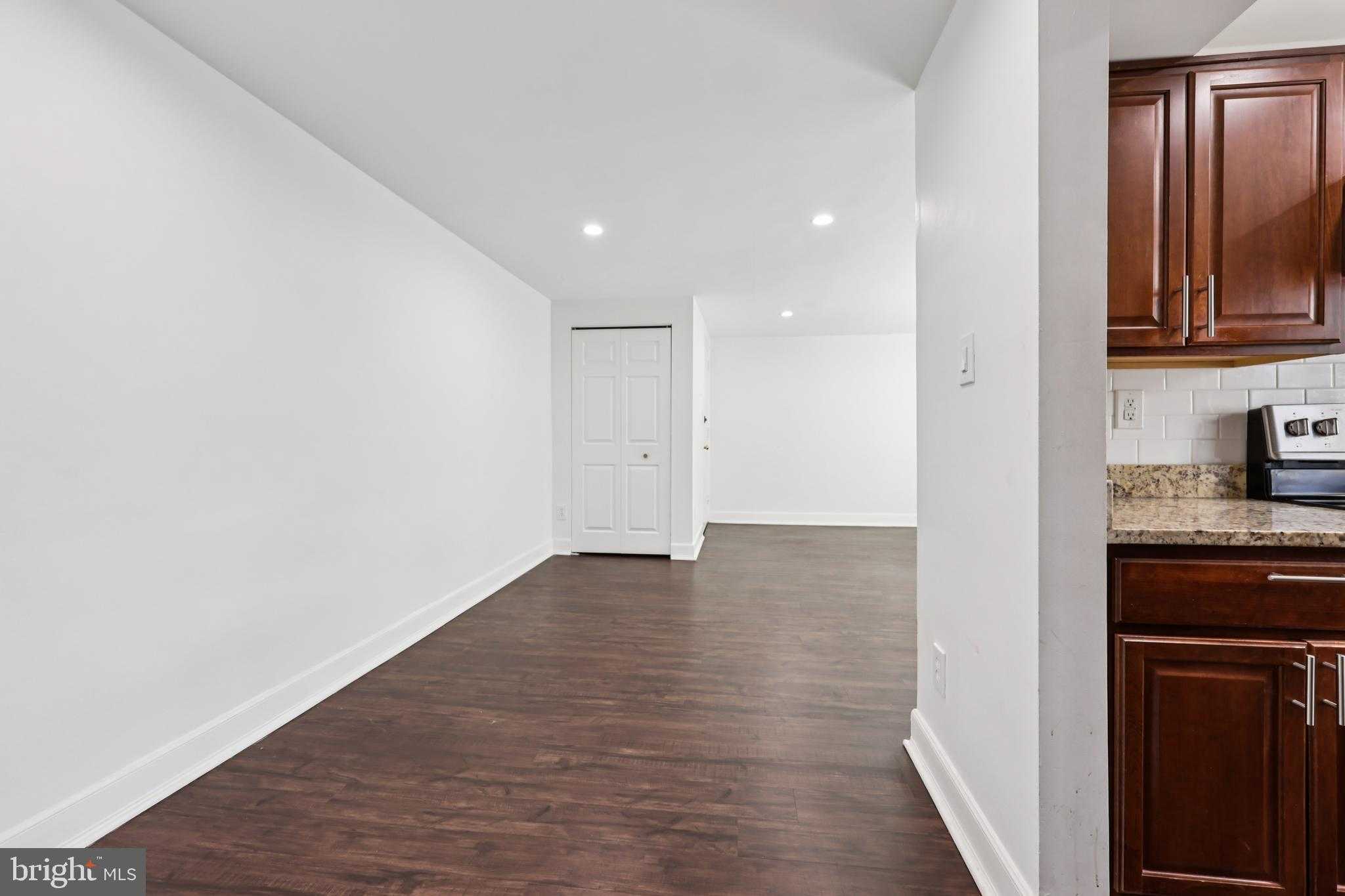 808 S Arlington Mill Dr # 9-203 photo 17