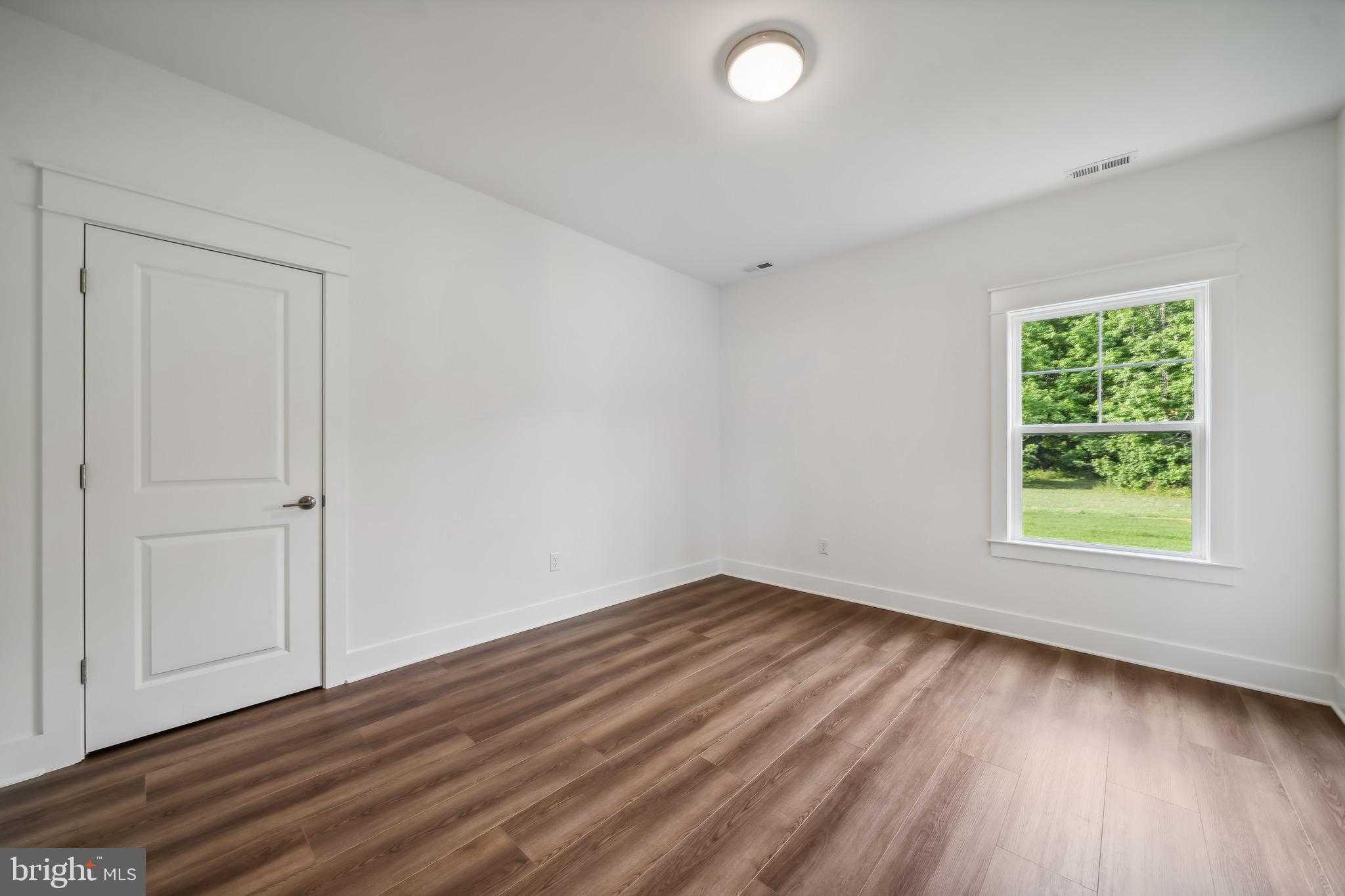 114 Logan Way photo 25