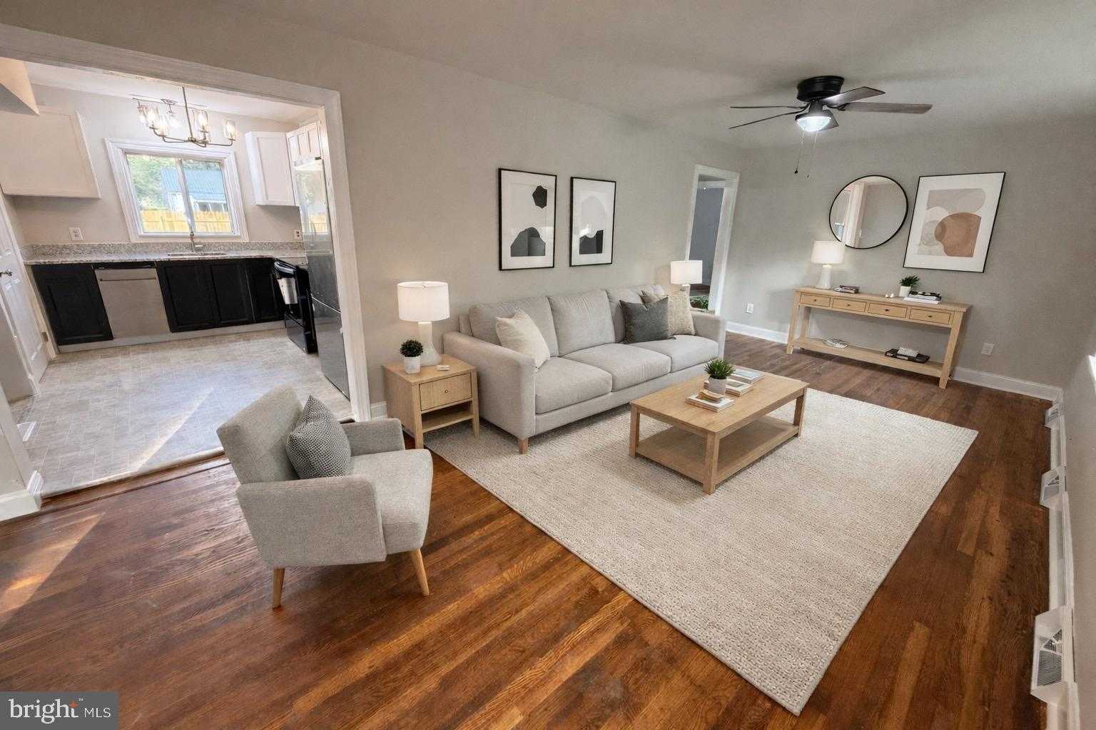 113 Benjamin Ave photo 2