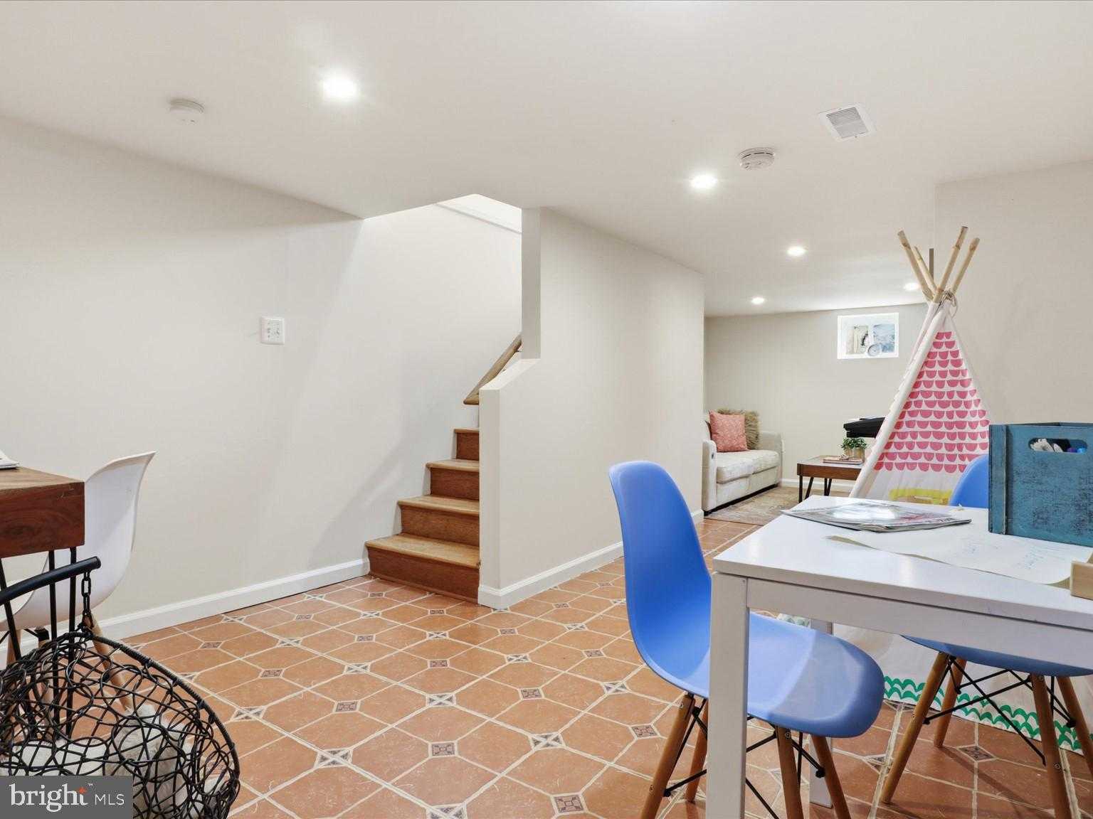 3955 Taney Ave photo 21