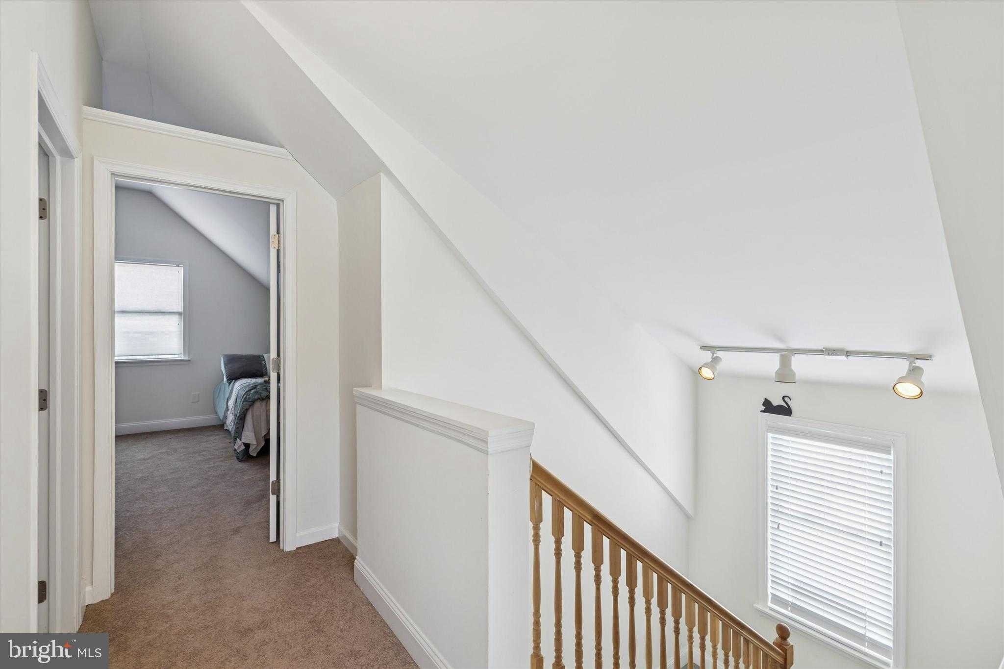 205 Delmar St photo 17