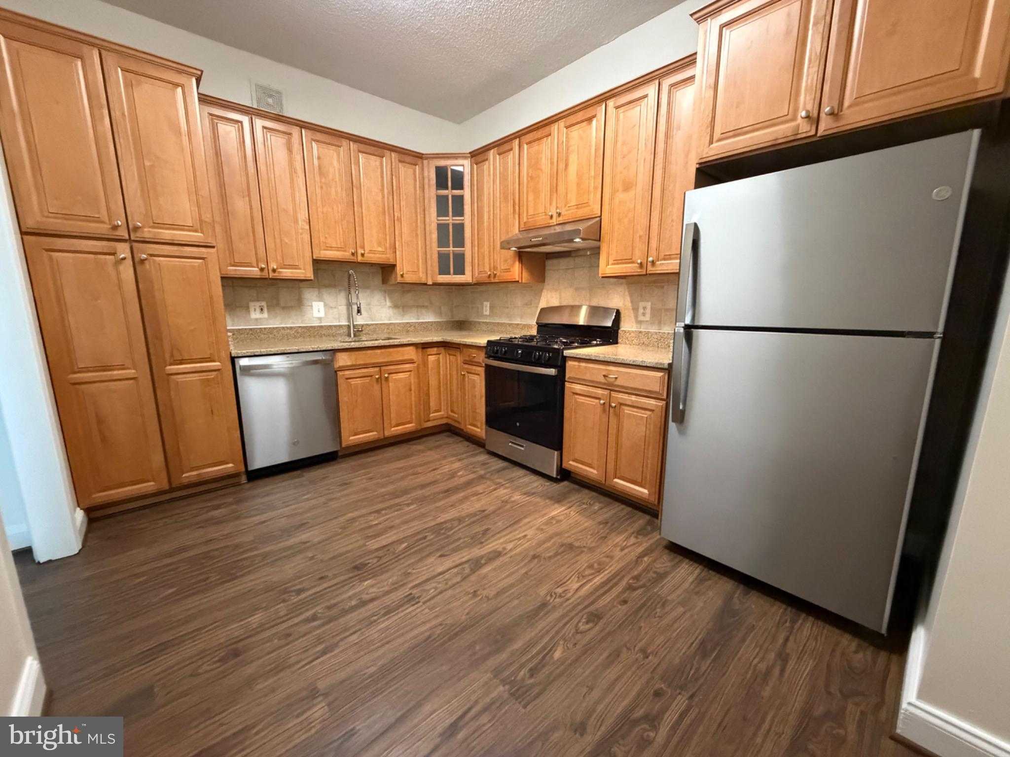 5225 Pooks Hill Rd Apt C29n photo 12