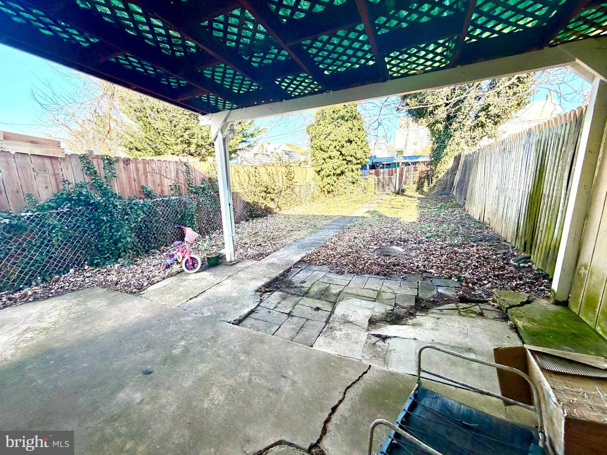 132 Randolph Ave photo 20