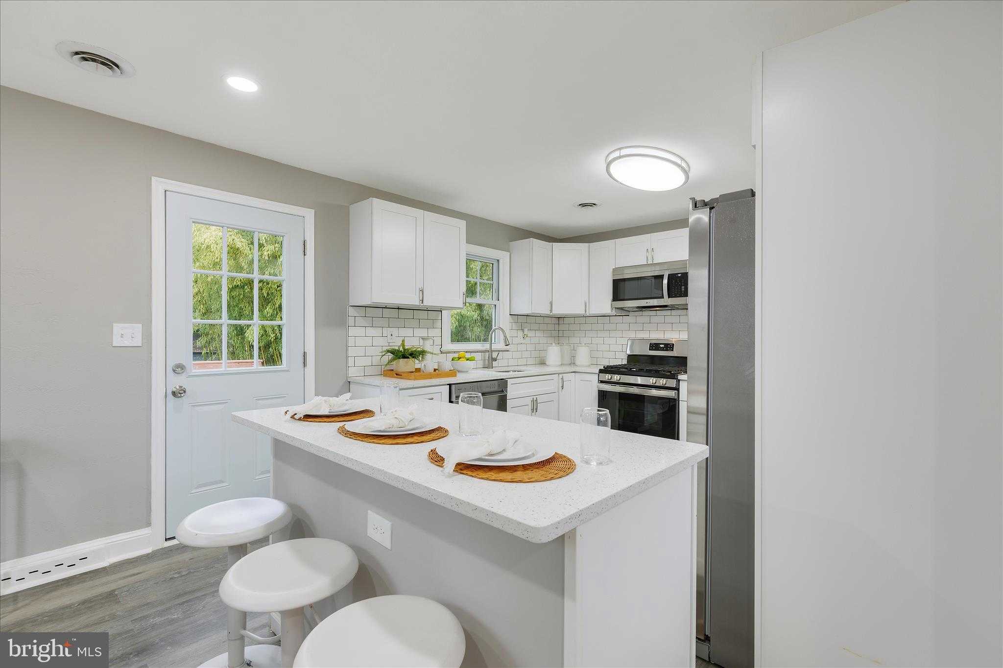 1254 Dogwood Rd photo 6