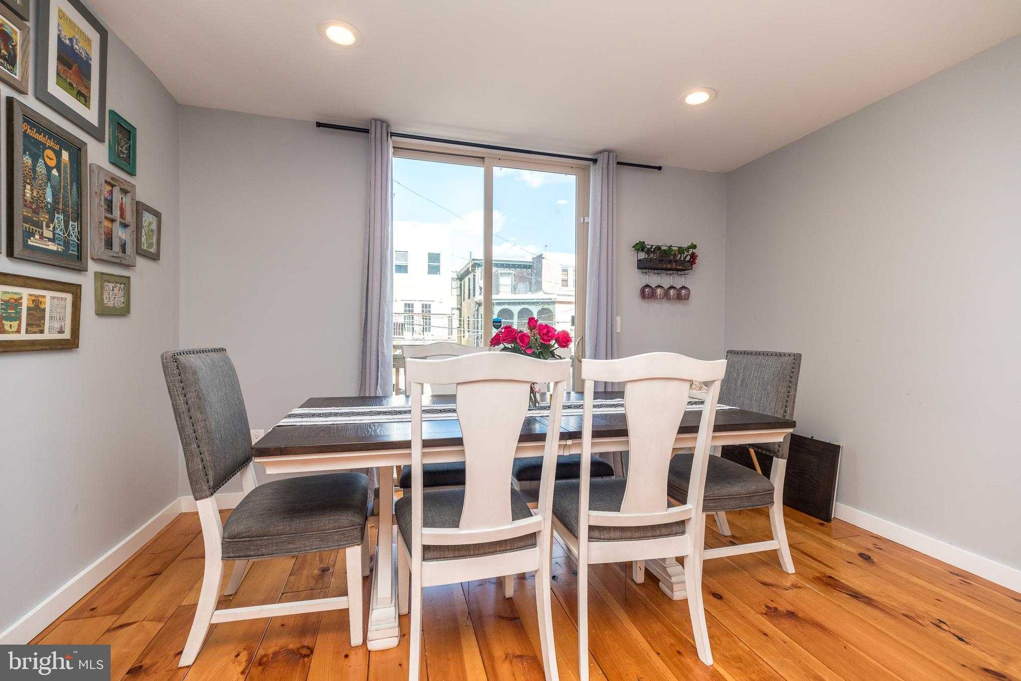 1817 Ingersoll St photo 13