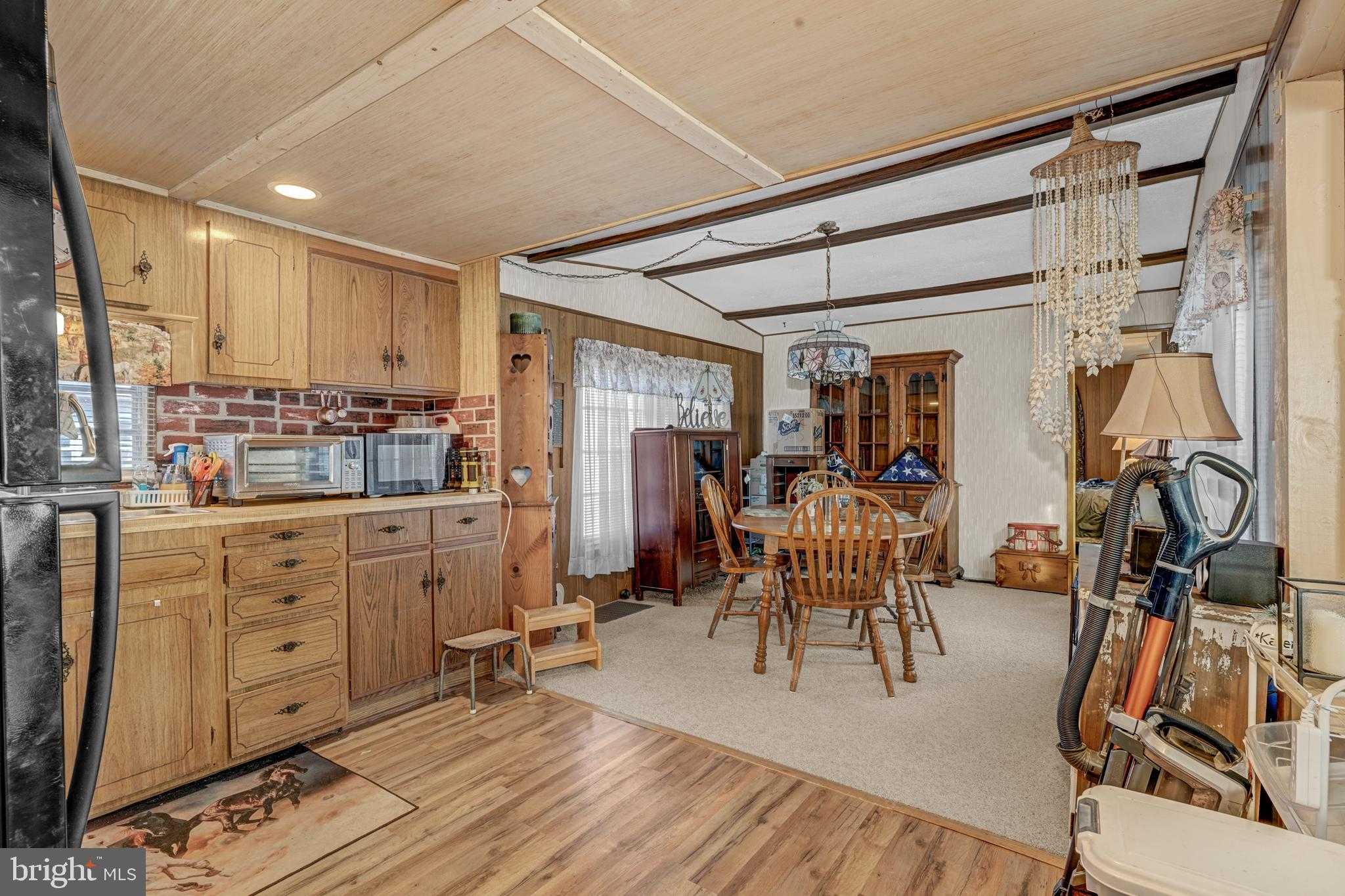 5372 Mccleary Dr photo 8