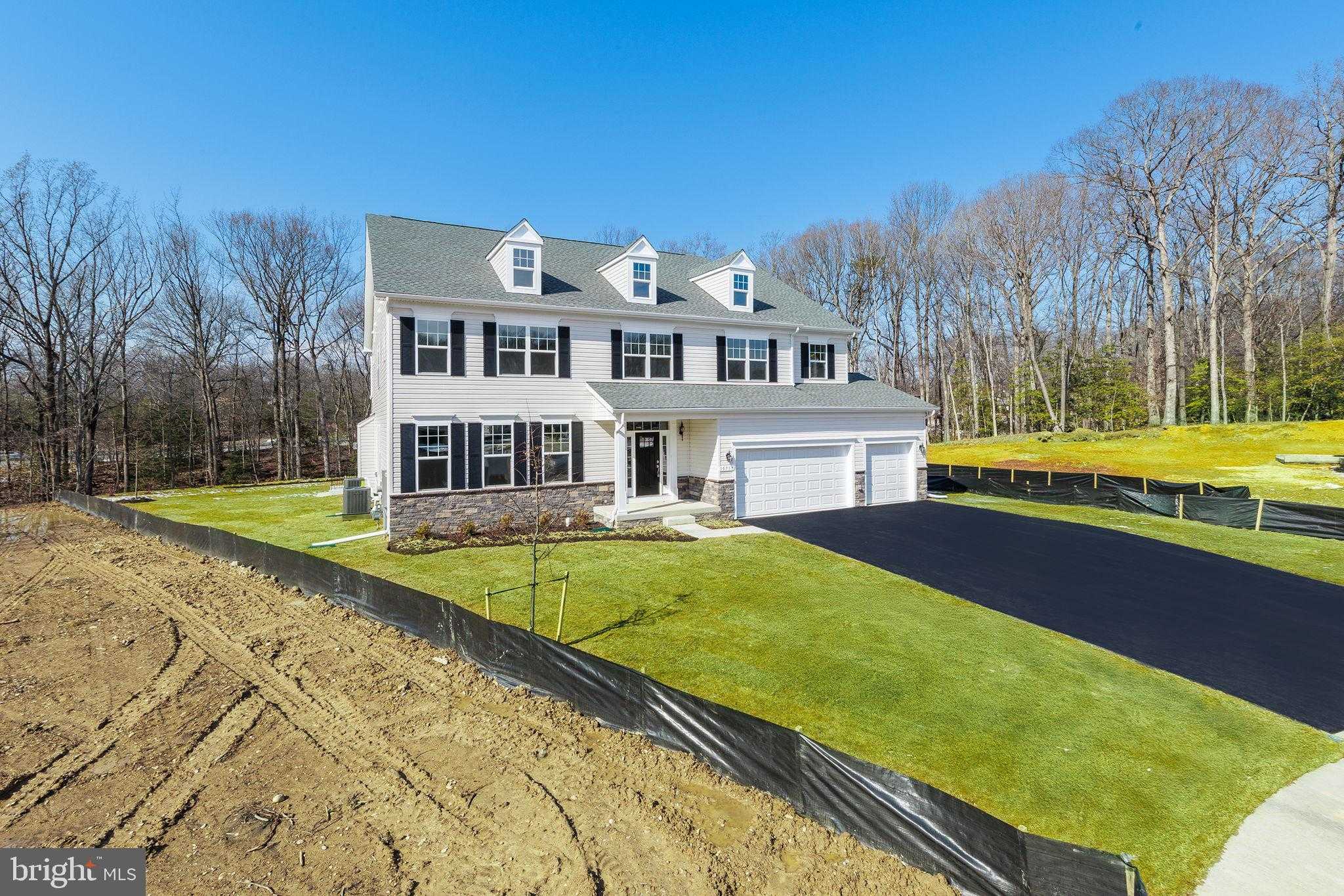 15719 Henrietta Dr photo 2