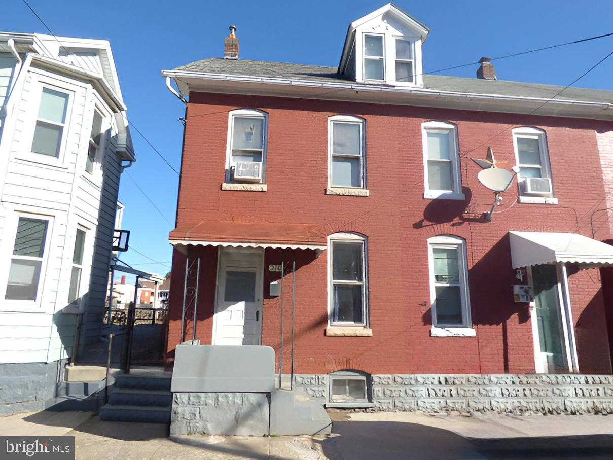 520 W Church St photo 2