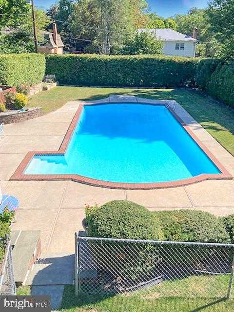 259 Barwynne Rd photo 2