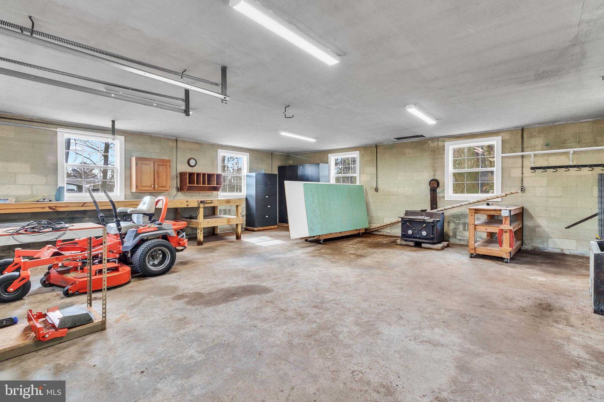 9829 Line Fence Rd photo 29