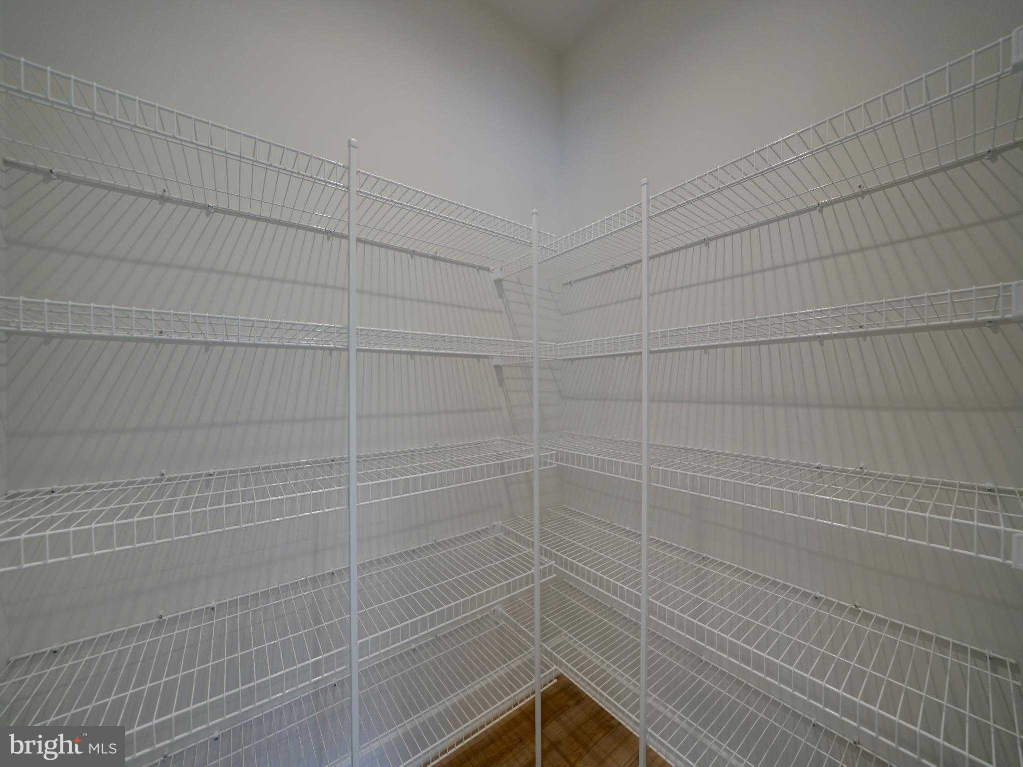 9425 Fairview Ave photo 15