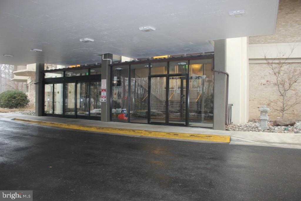 9039 Sligo Creek Pkwy Apt 809 photo 4